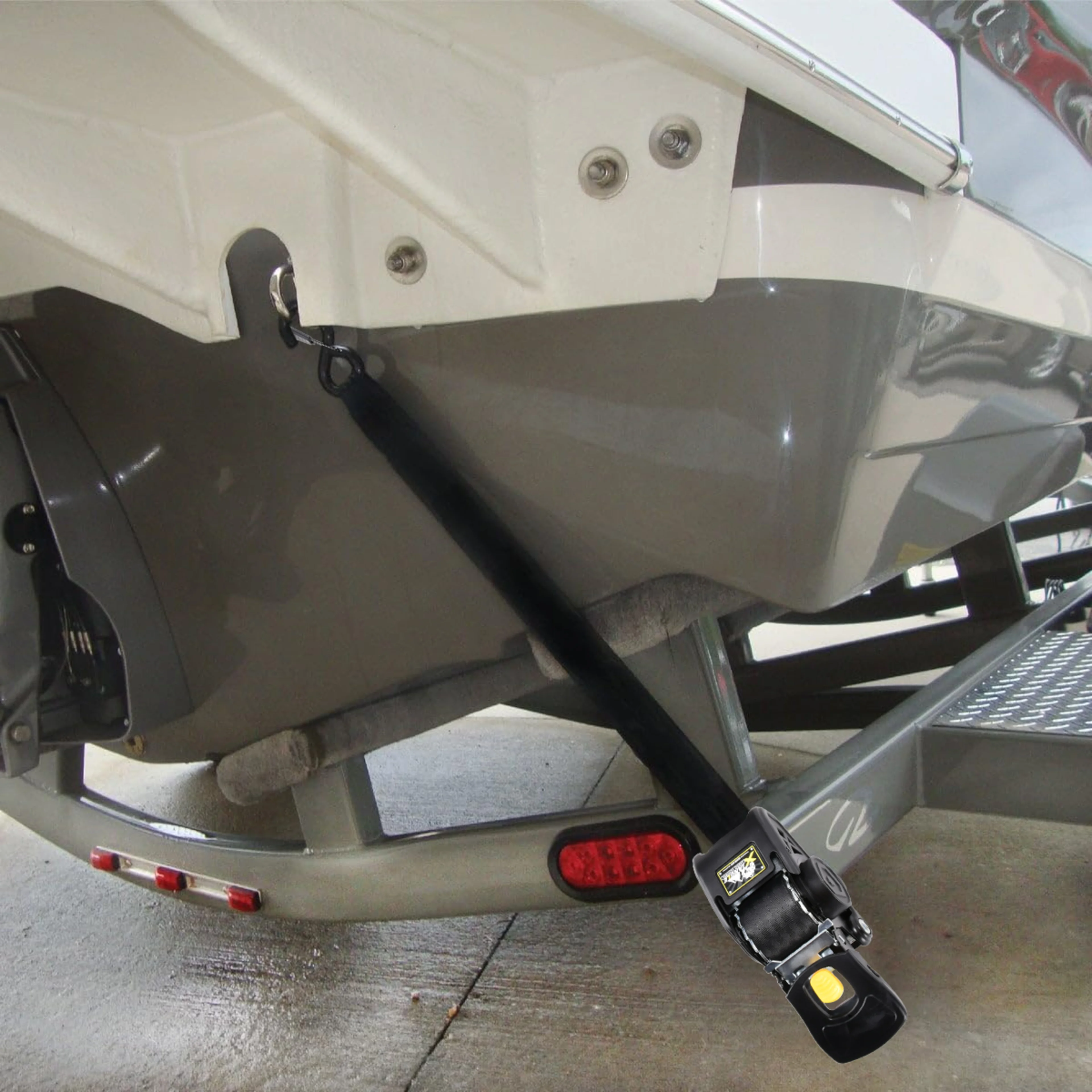 50mm x 3m Retractable Transom Tie-Down Straps - 800kg Breaking Strength
