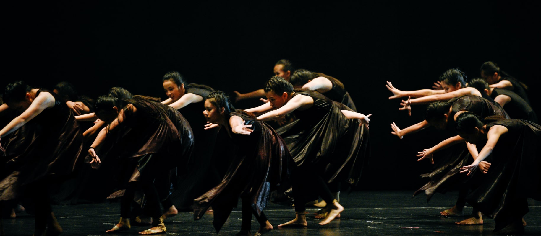 封面圖：Performing Arts Reviews