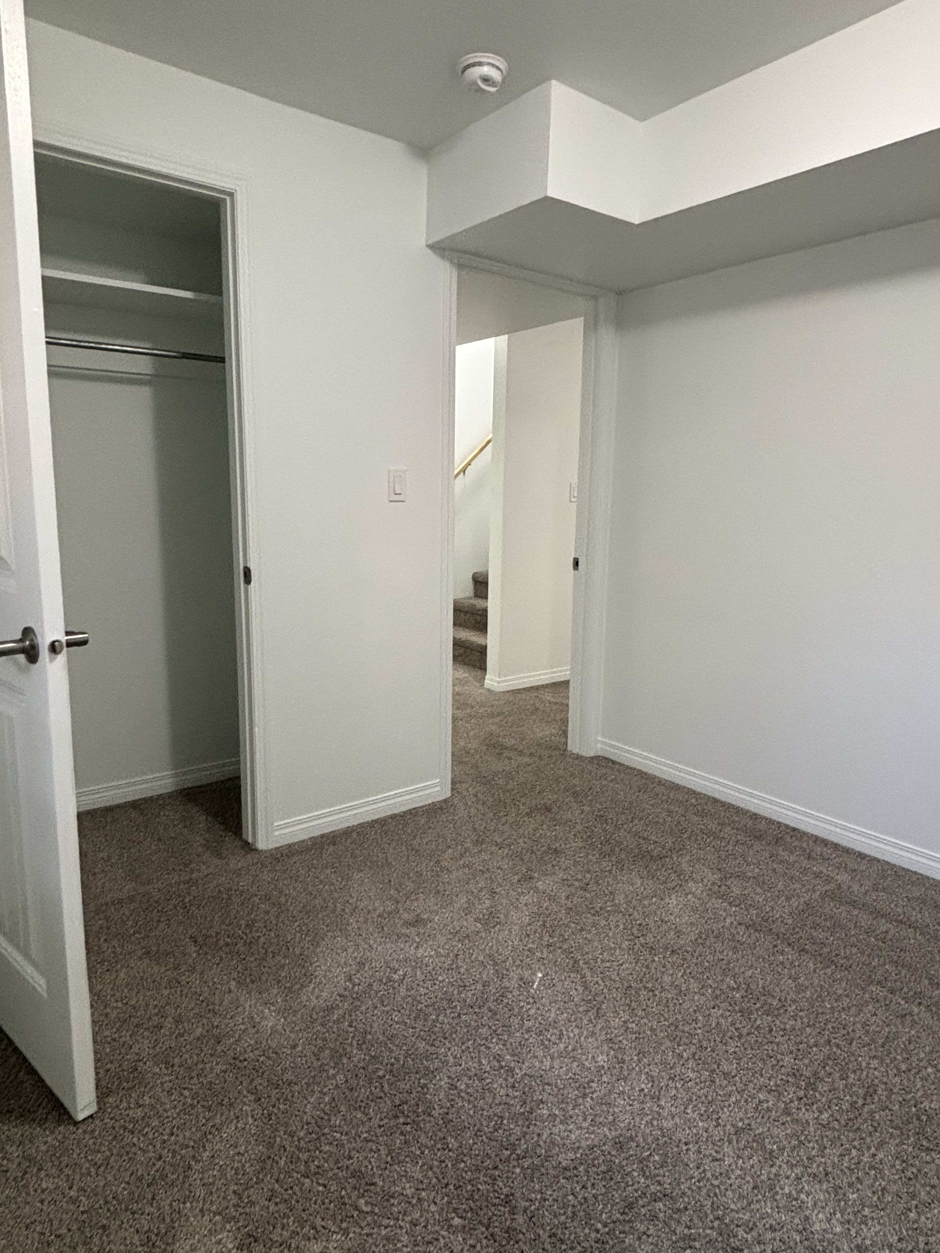 6 Bedroom 3.5 Bath Full House thumbnail 19