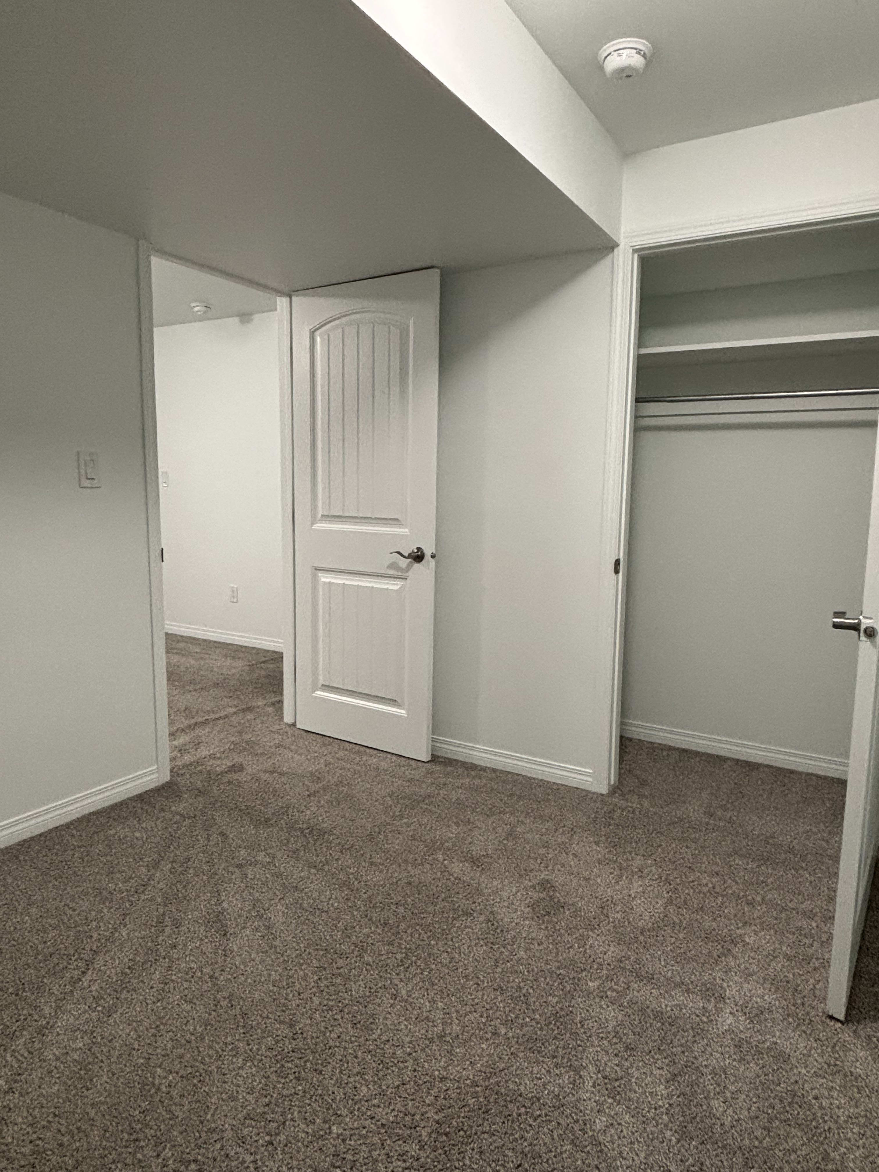 6 Bedroom 3.5 Bath Full House thumbnail 21
