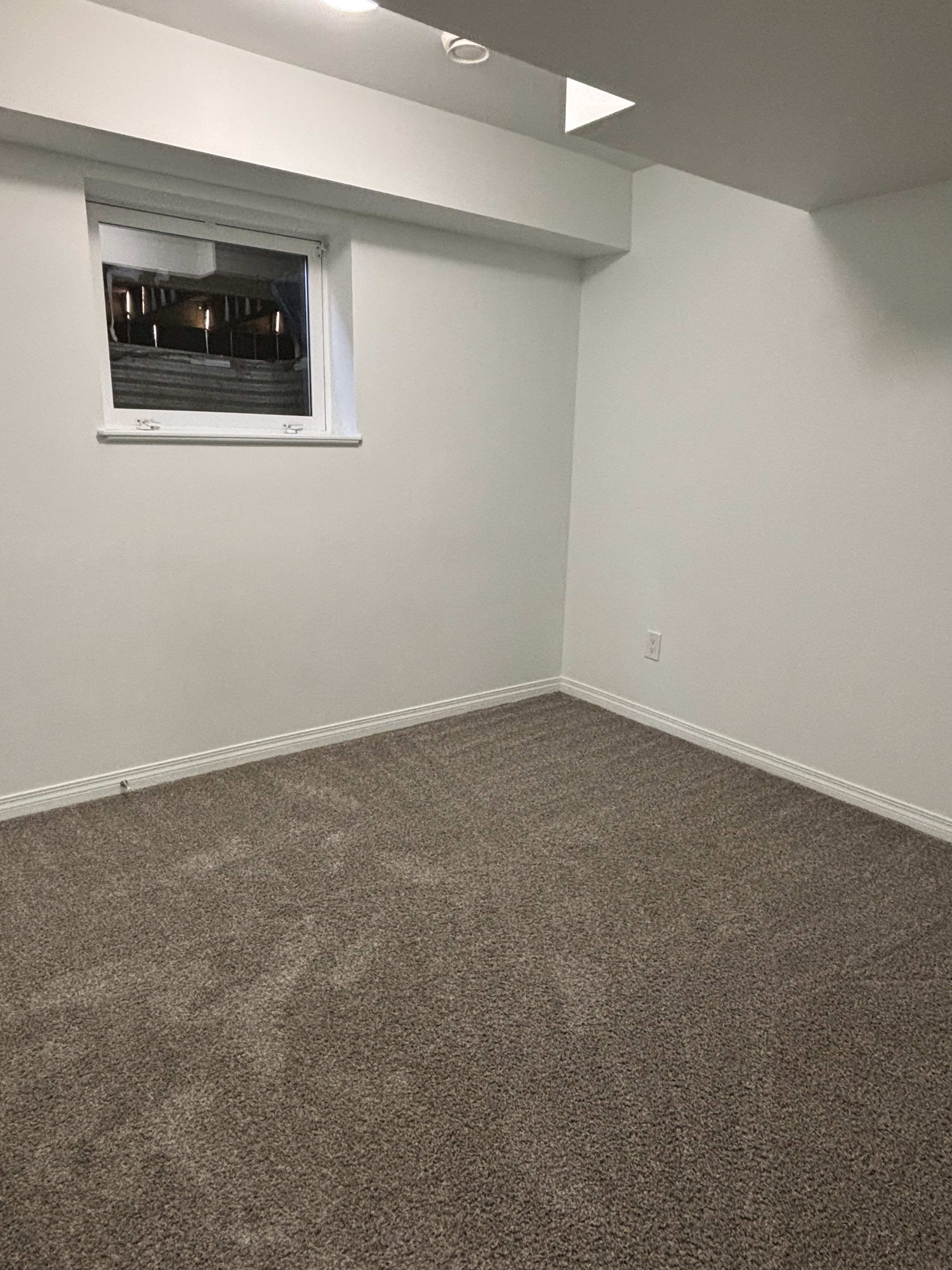 6 Bedroom 3.5 Bath Full House thumbnail 20