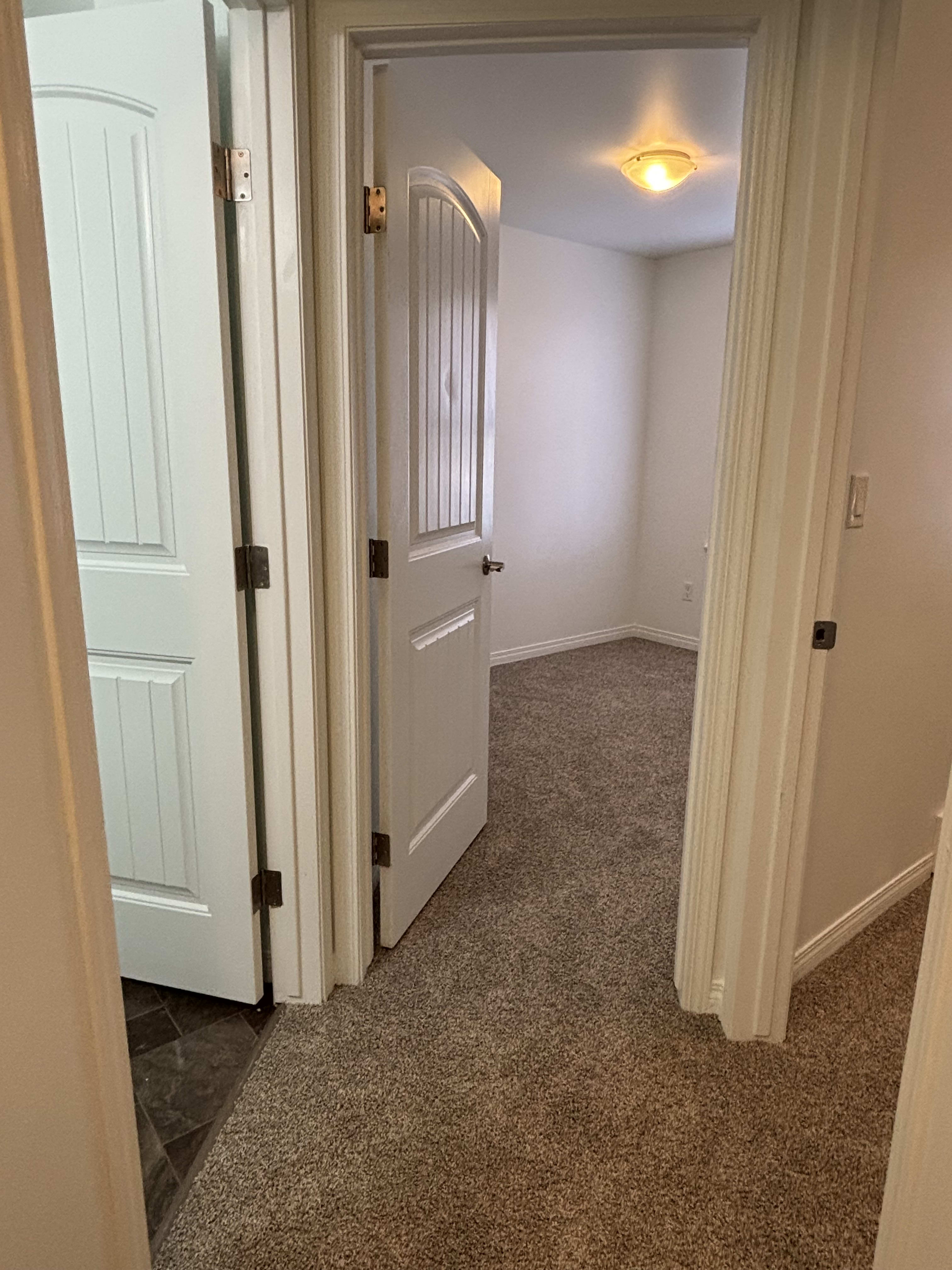 6 Bedroom 3.5 Bath Full House thumbnail 31