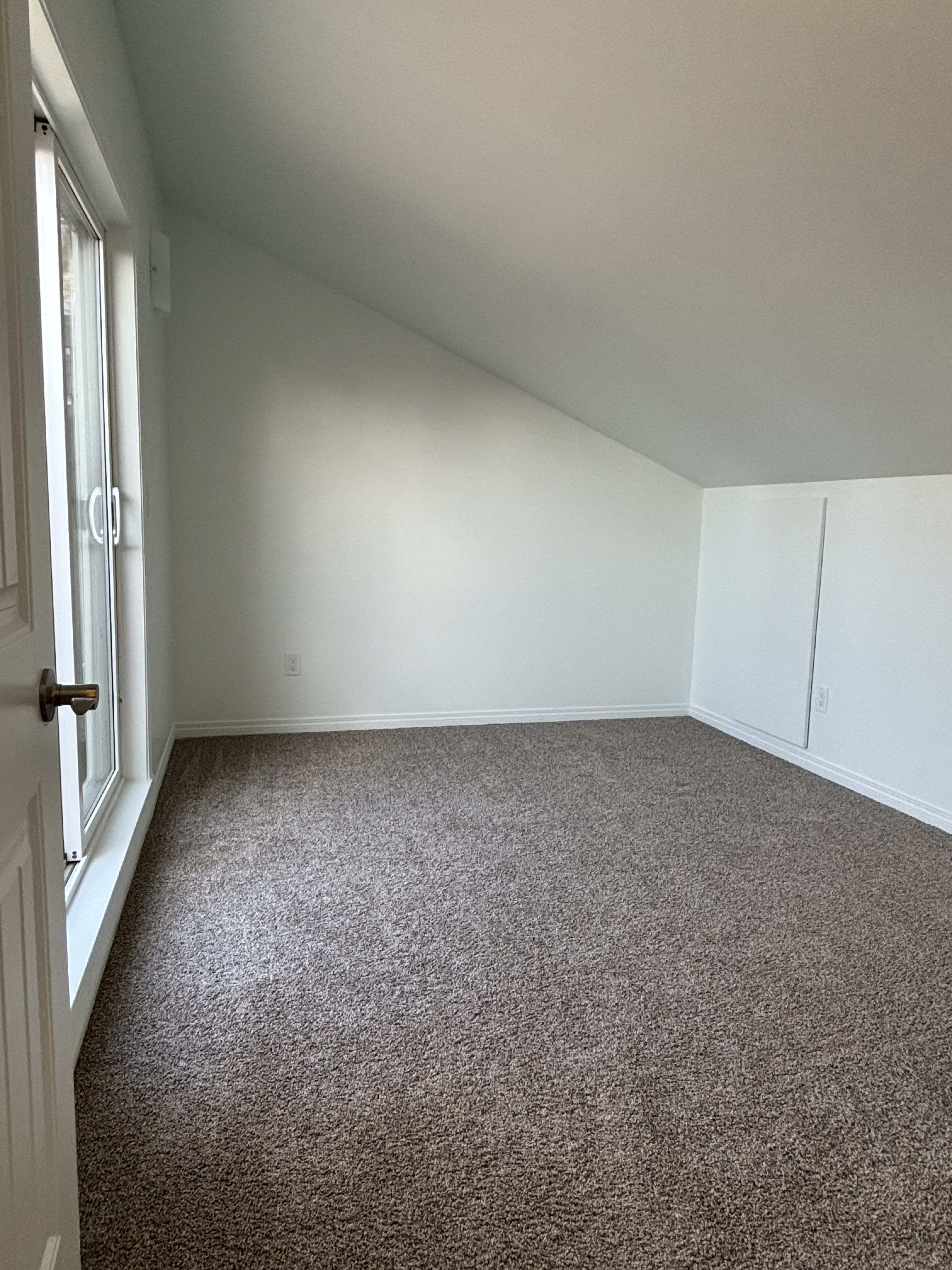 6 Bedroom 3.5 Bath Full House thumbnail 39