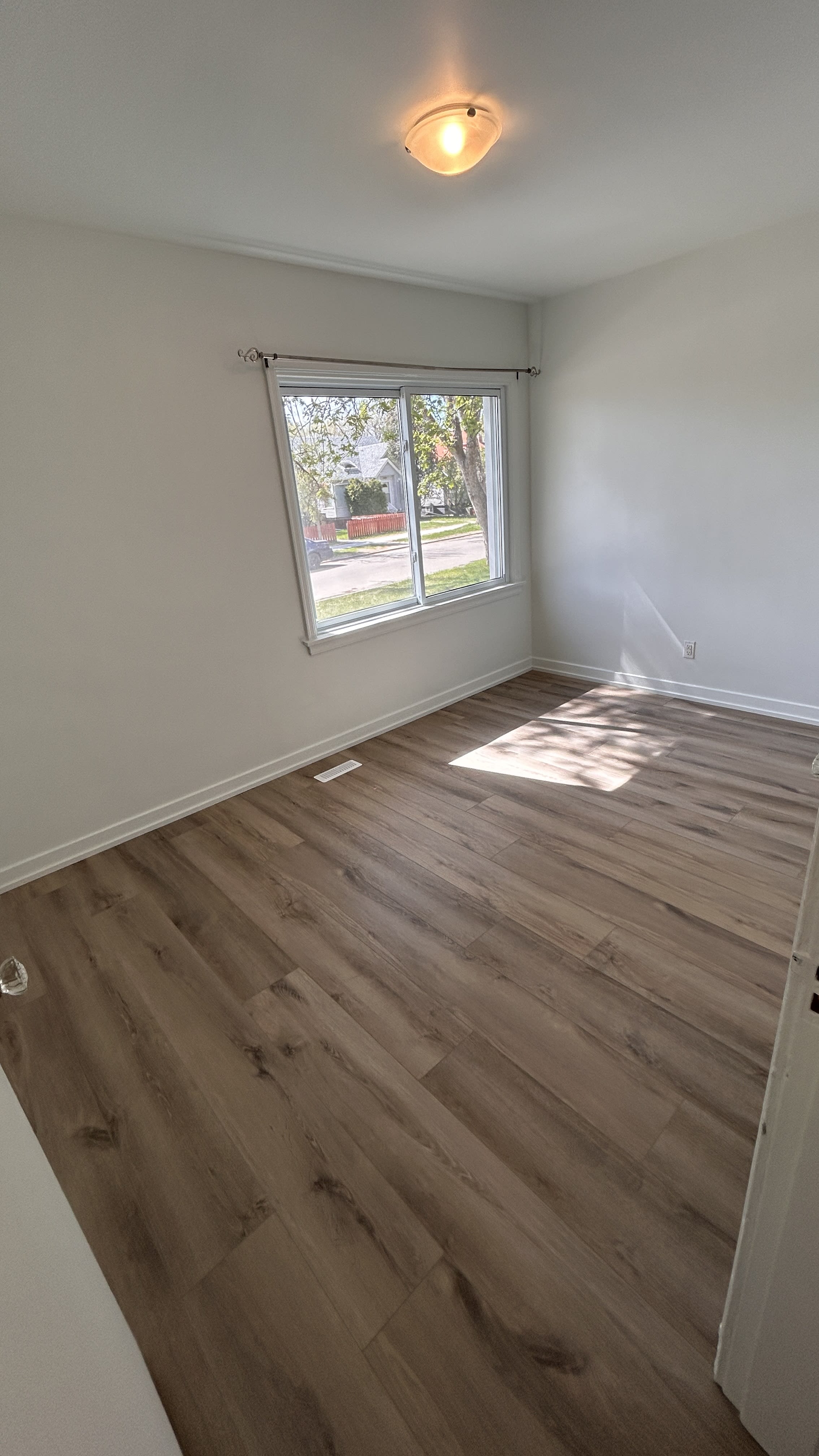 4-bedroom, 3-bath main floor home thumbnail 19
