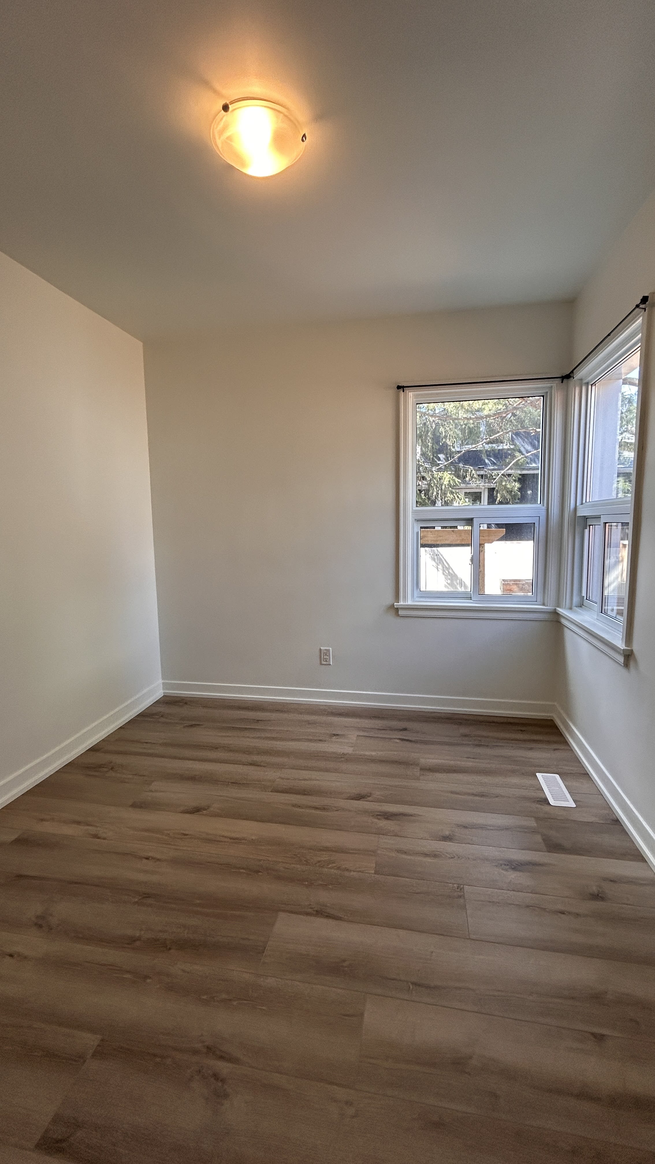 4-bedroom, 3-bath main floor home thumbnail 26