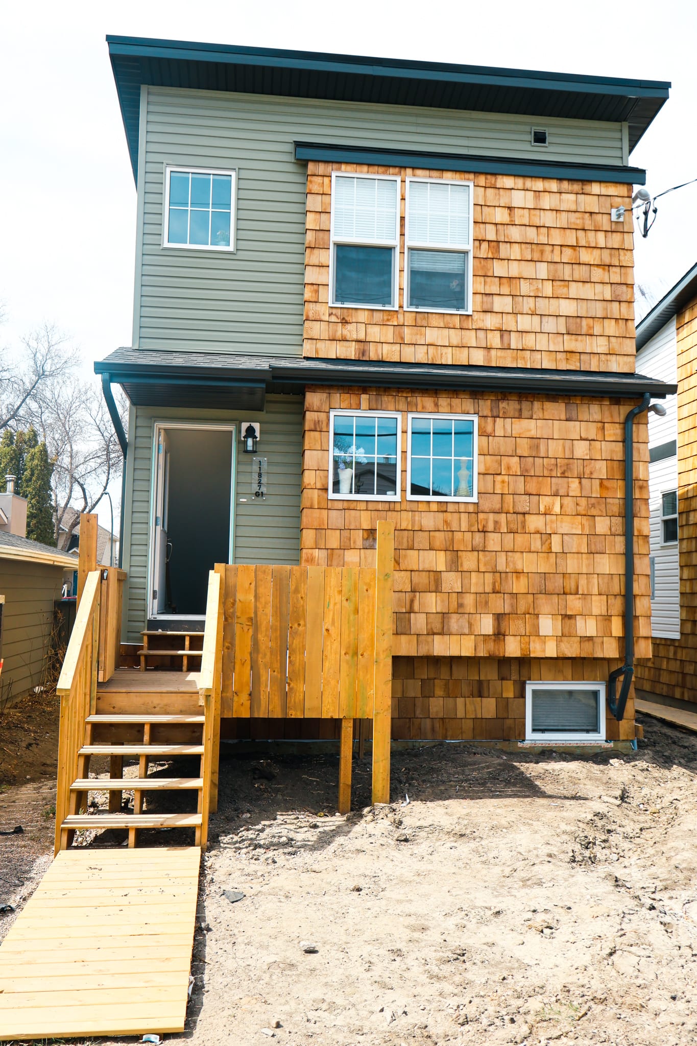 2-bedroom 1 bath - lower suite