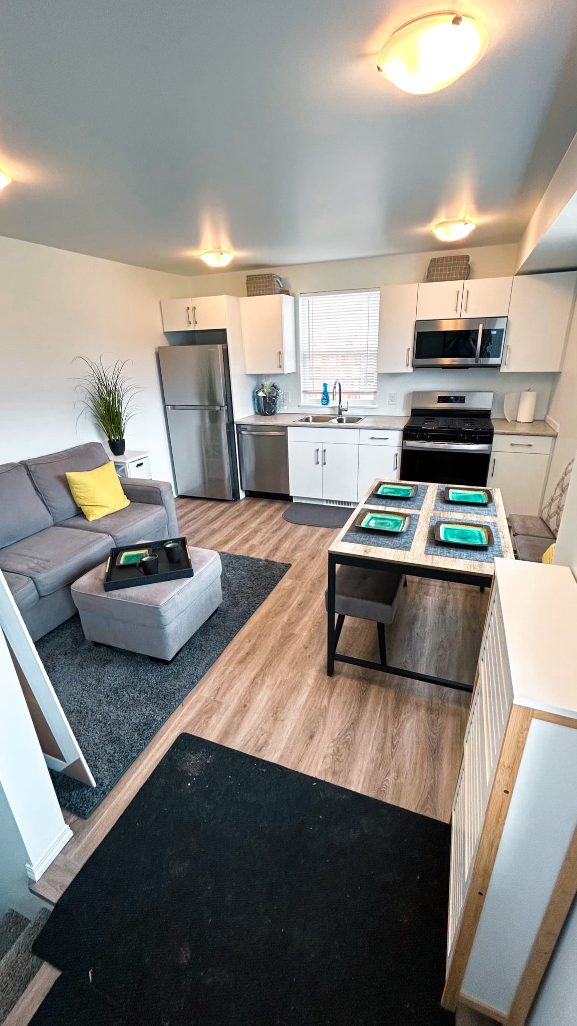 2-bedroom 1 bath - lower suite thumbnail 7