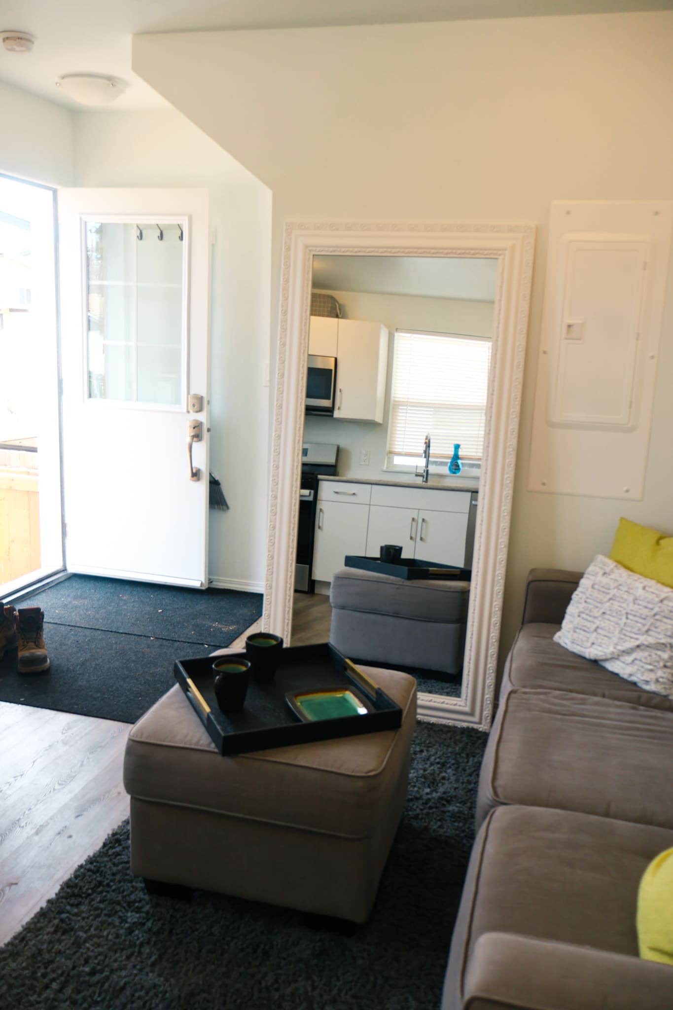 2-bedroom 1 bath - lower suite thumbnail 9