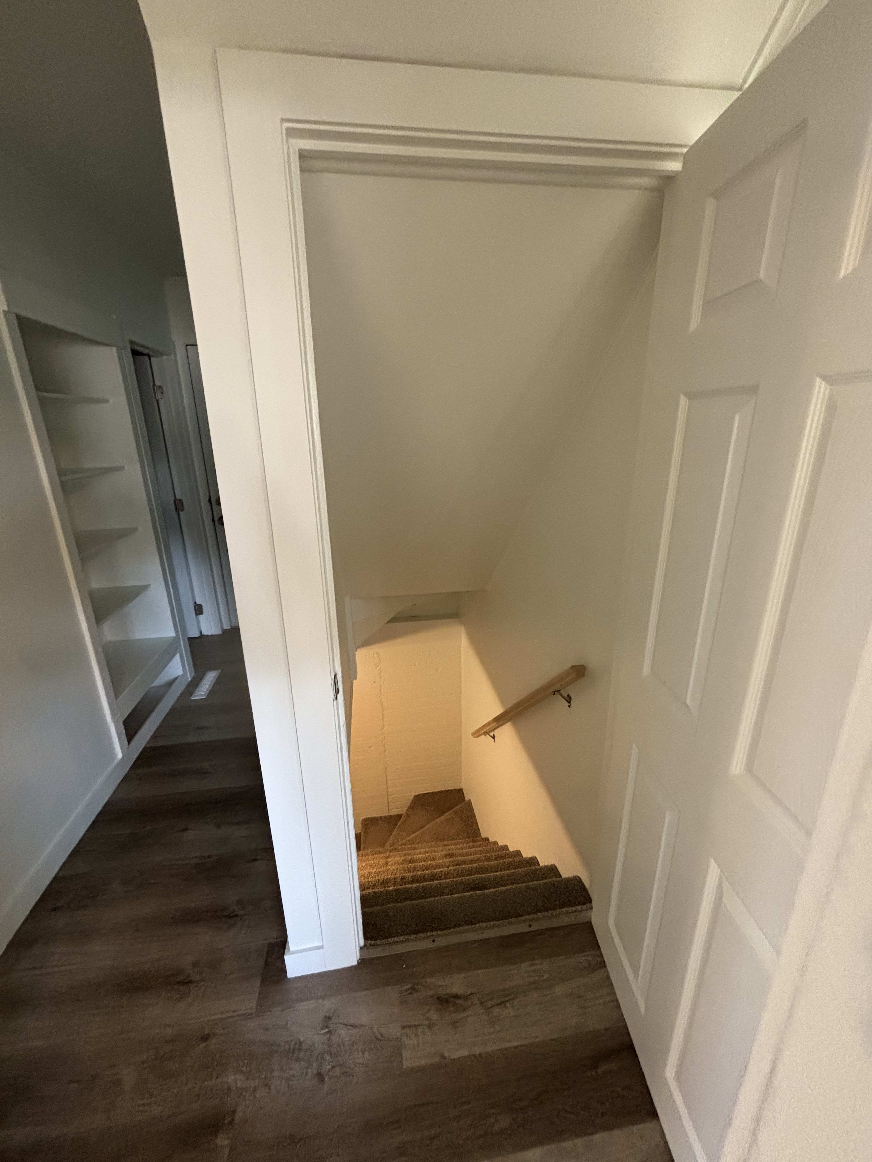 4 Bedroom, 2 Bathroom Full House thumbnail 25