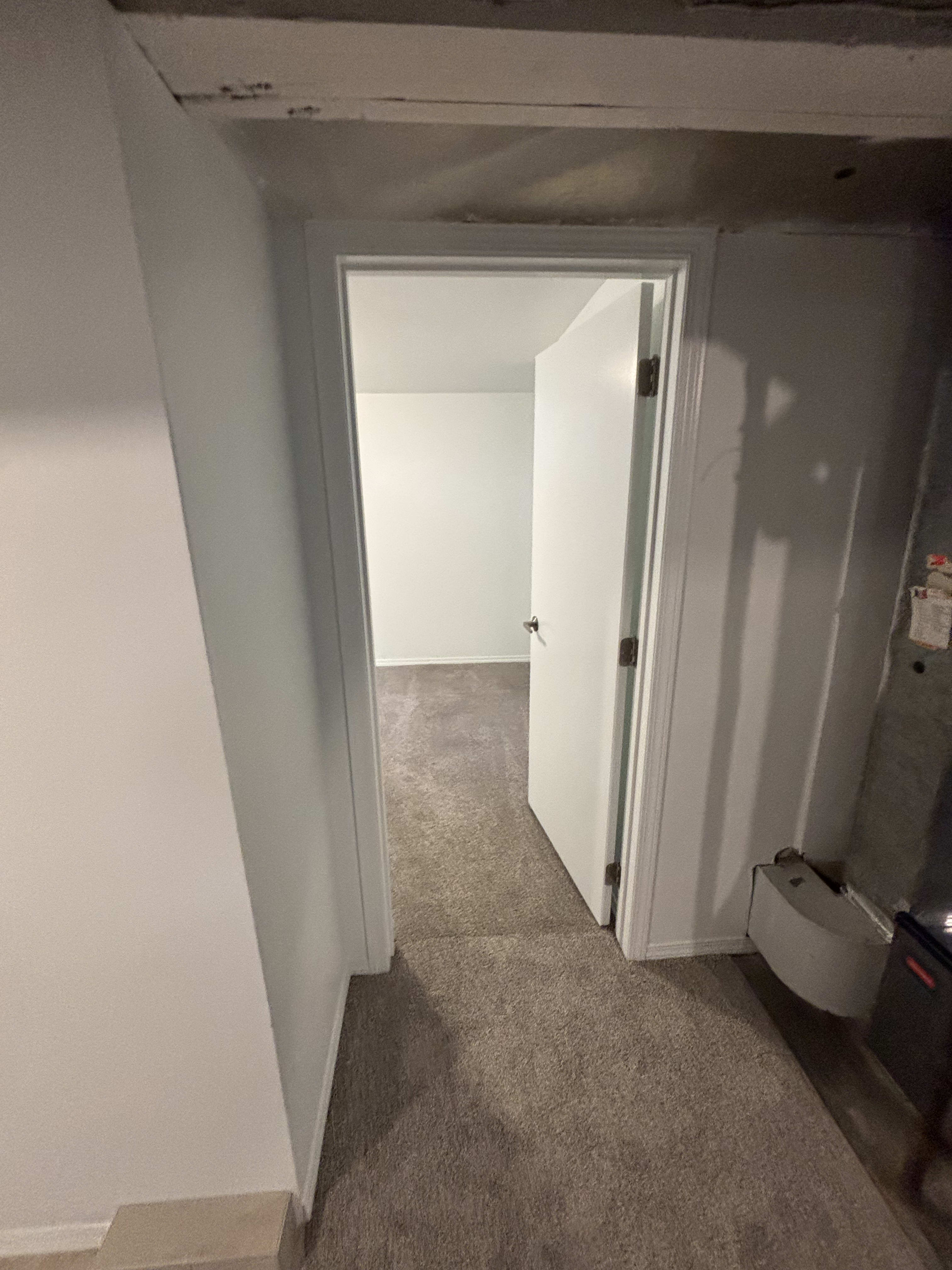4 Bedroom, 2 Bathroom Full House thumbnail 34