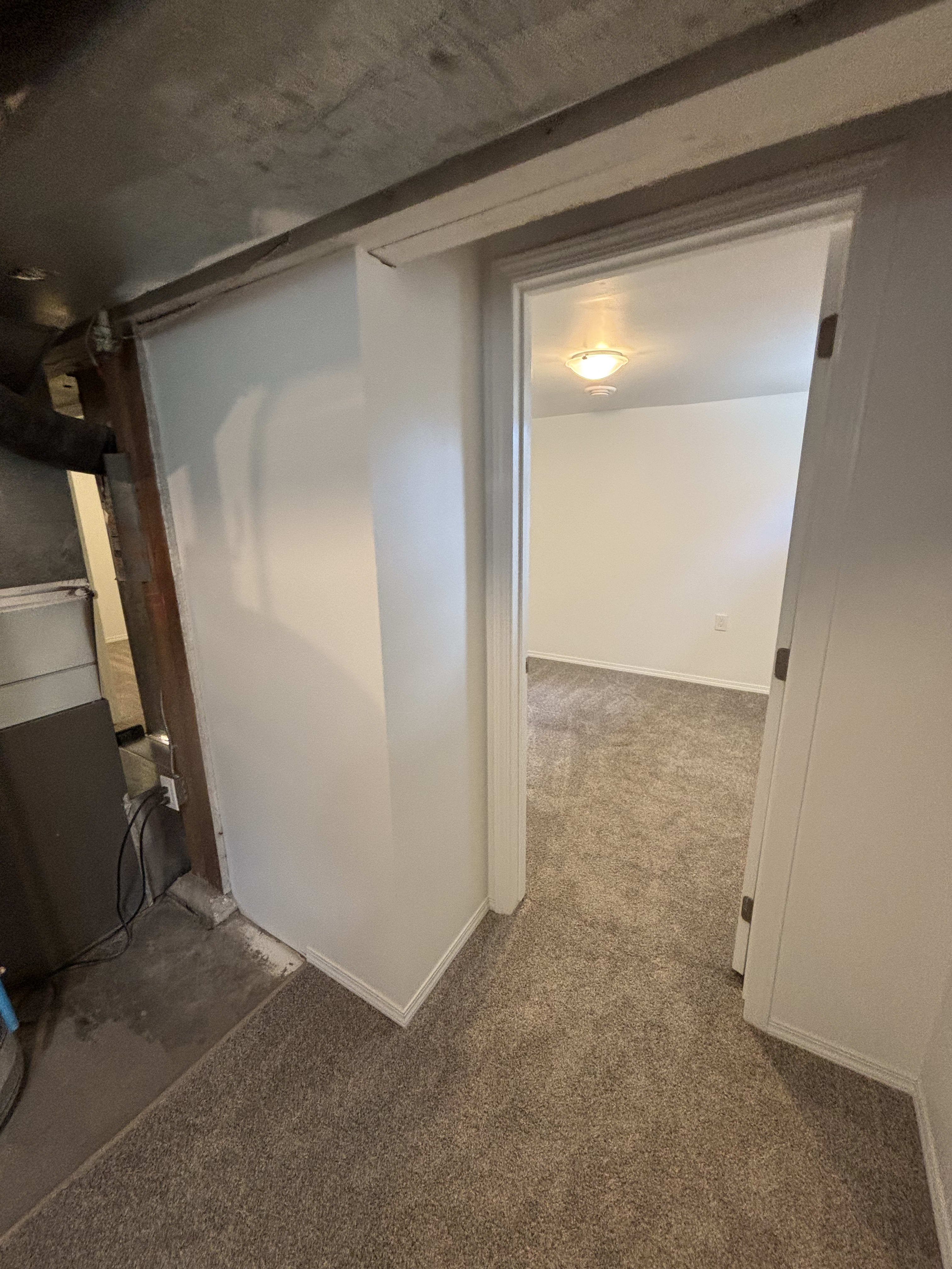 4 Bedroom, 2 Bathroom Full House thumbnail 36