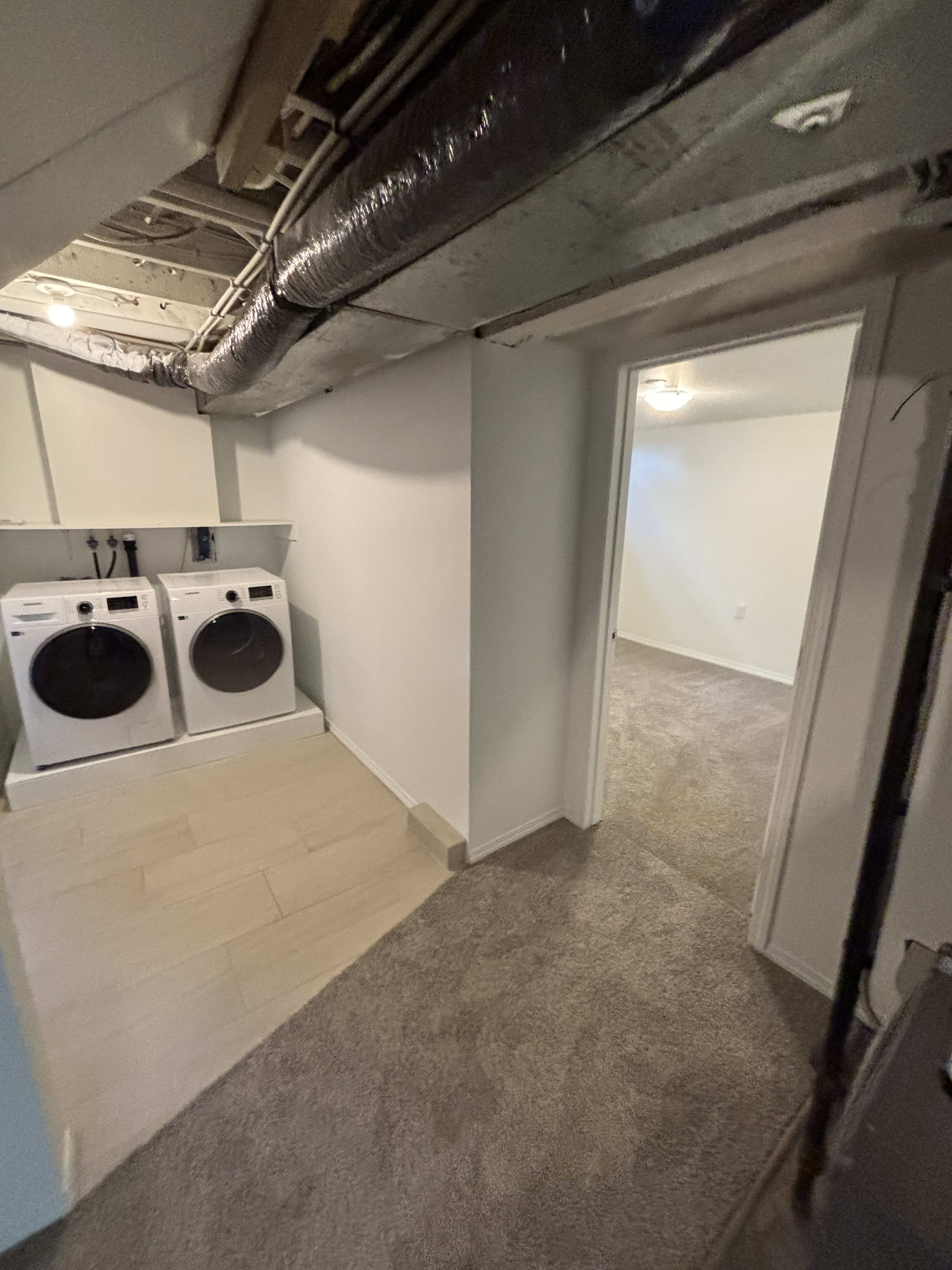 4 Bedroom, 2 Bathroom Full House thumbnail 40