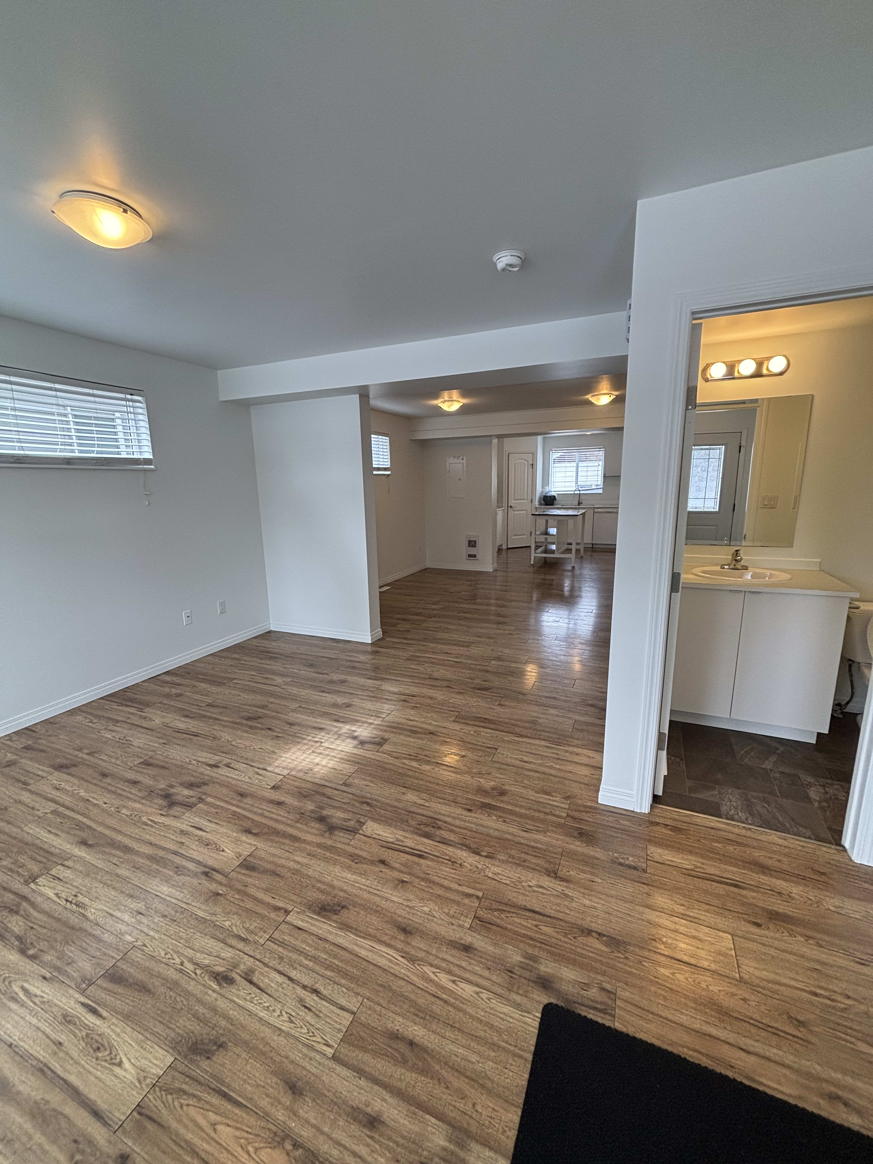 4 Bedroom, 2.5 Bathroom thumbnail 15