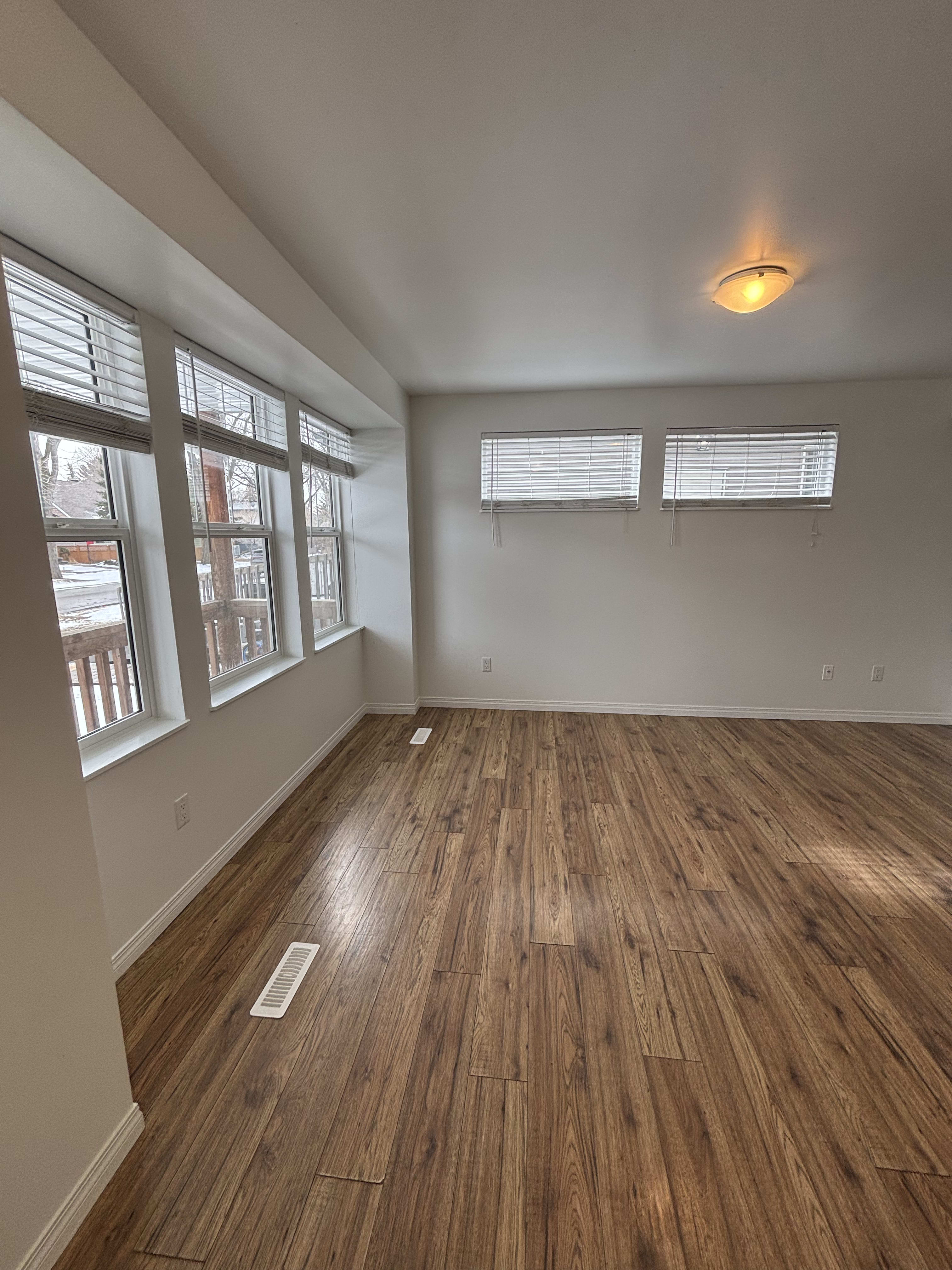 4 Bedroom, 2.5 Bathroom thumbnail 14
