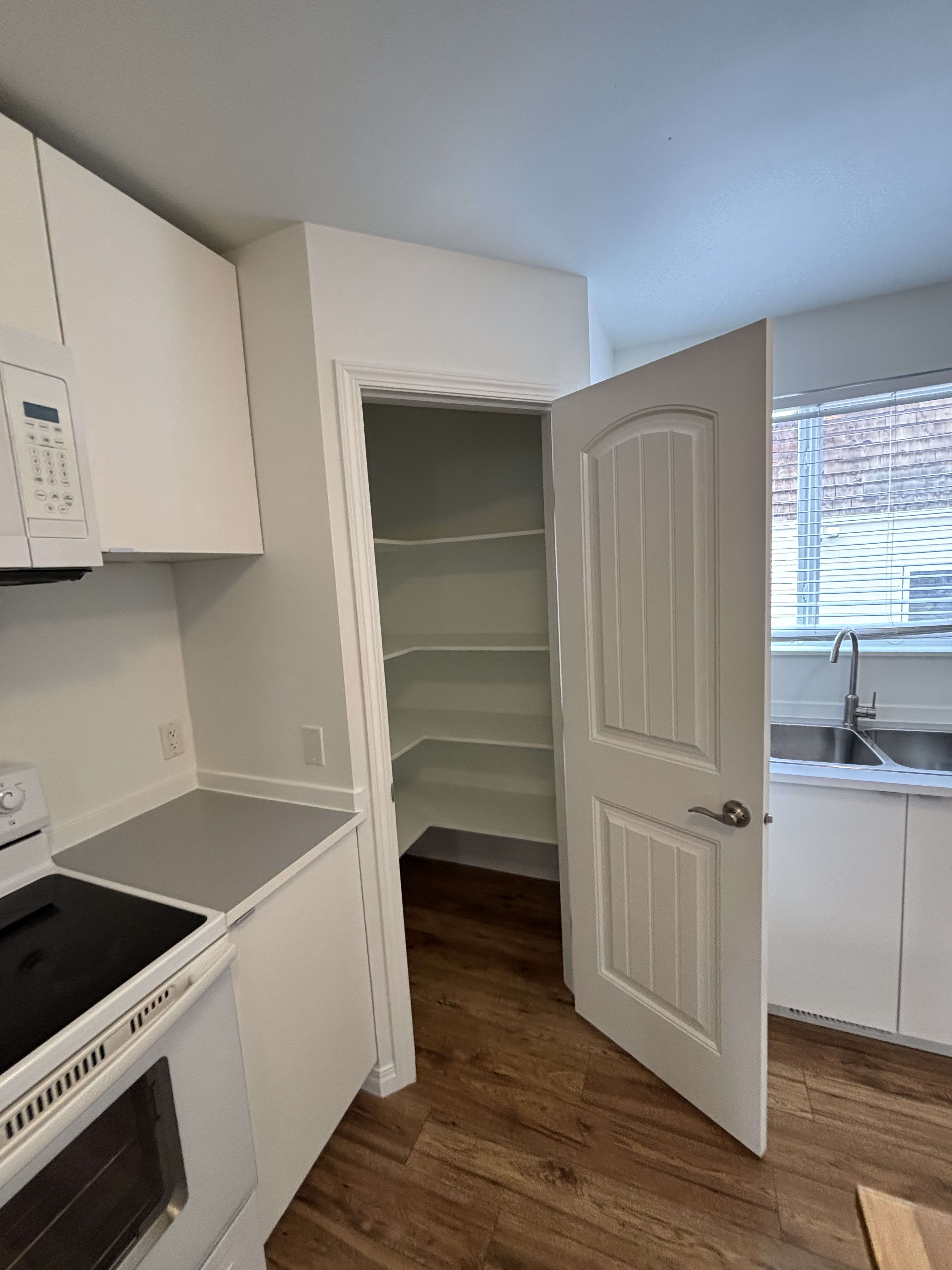 4 Bedroom, 2.5 Bathroom thumbnail 21