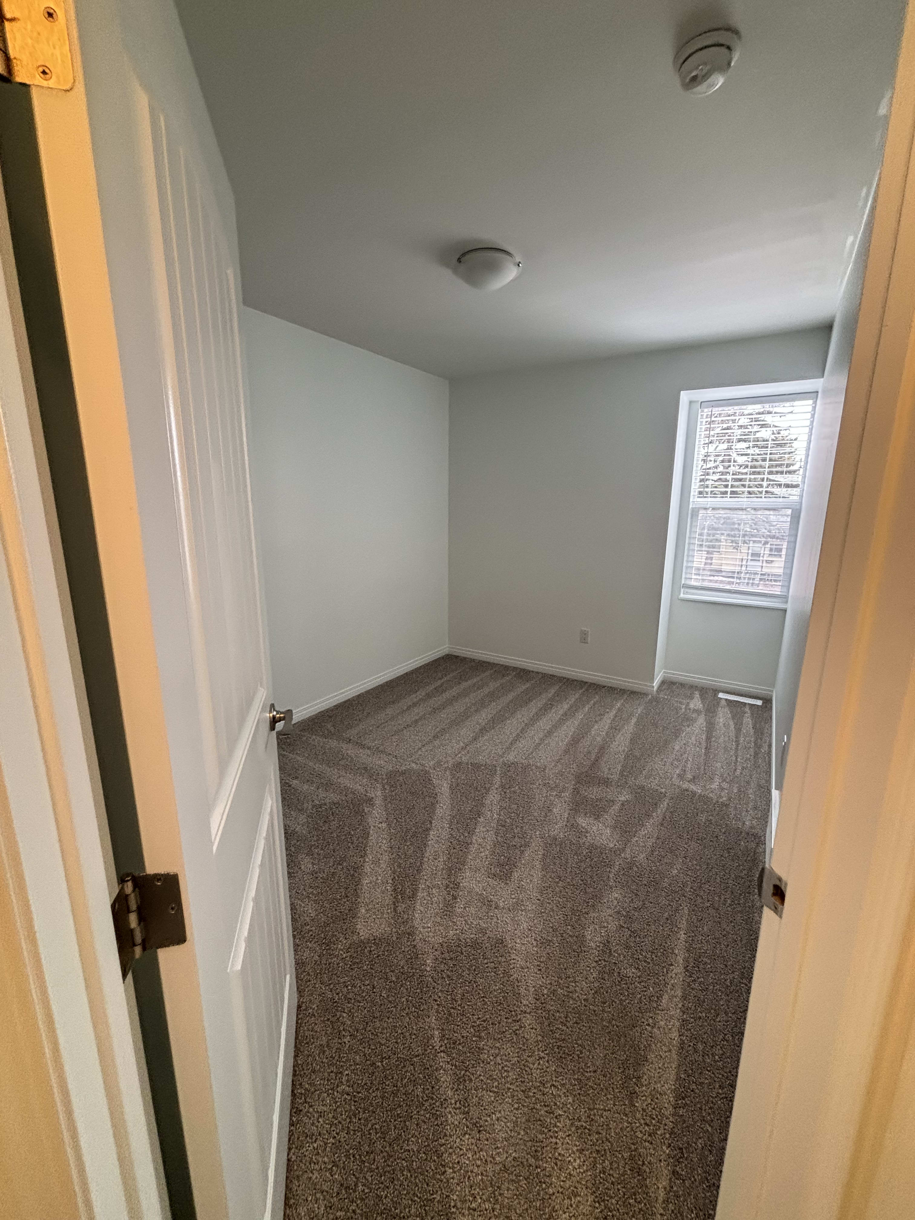 4 Bedroom, 2.5 Bathroom thumbnail 39