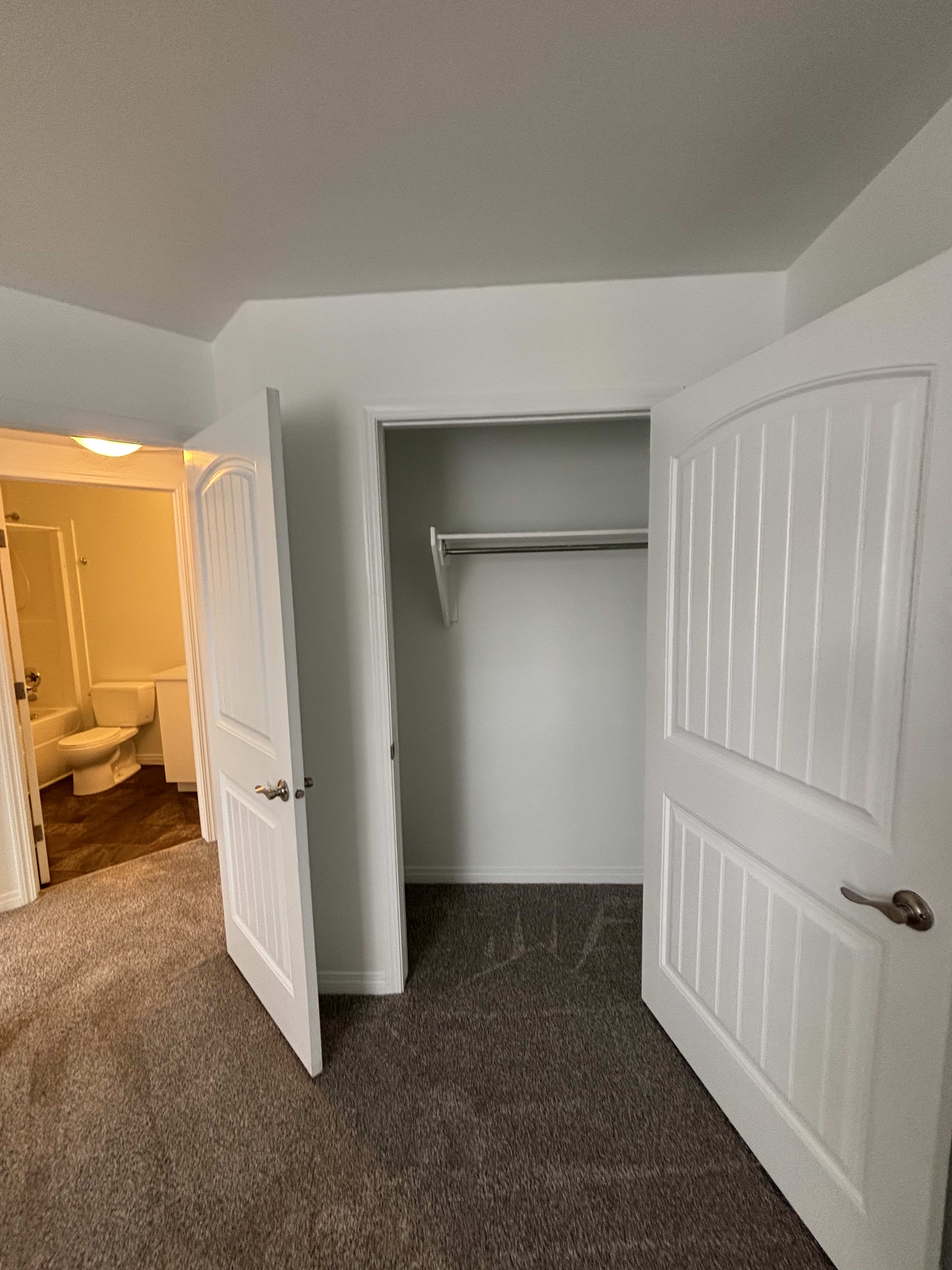 4 Bedroom, 2.5 Bathroom thumbnail 40
