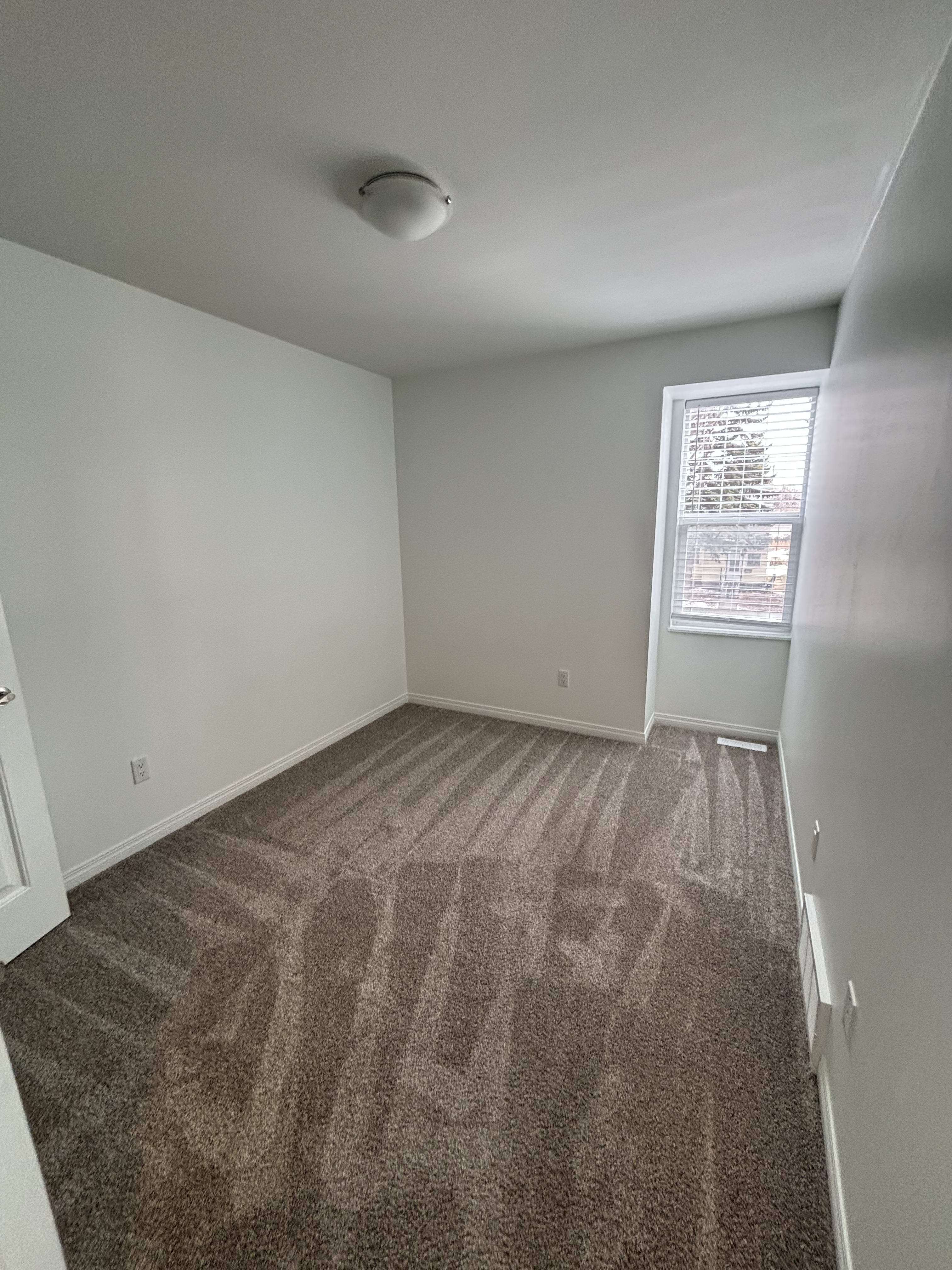 4 Bedroom, 2.5 Bathroom thumbnail 41