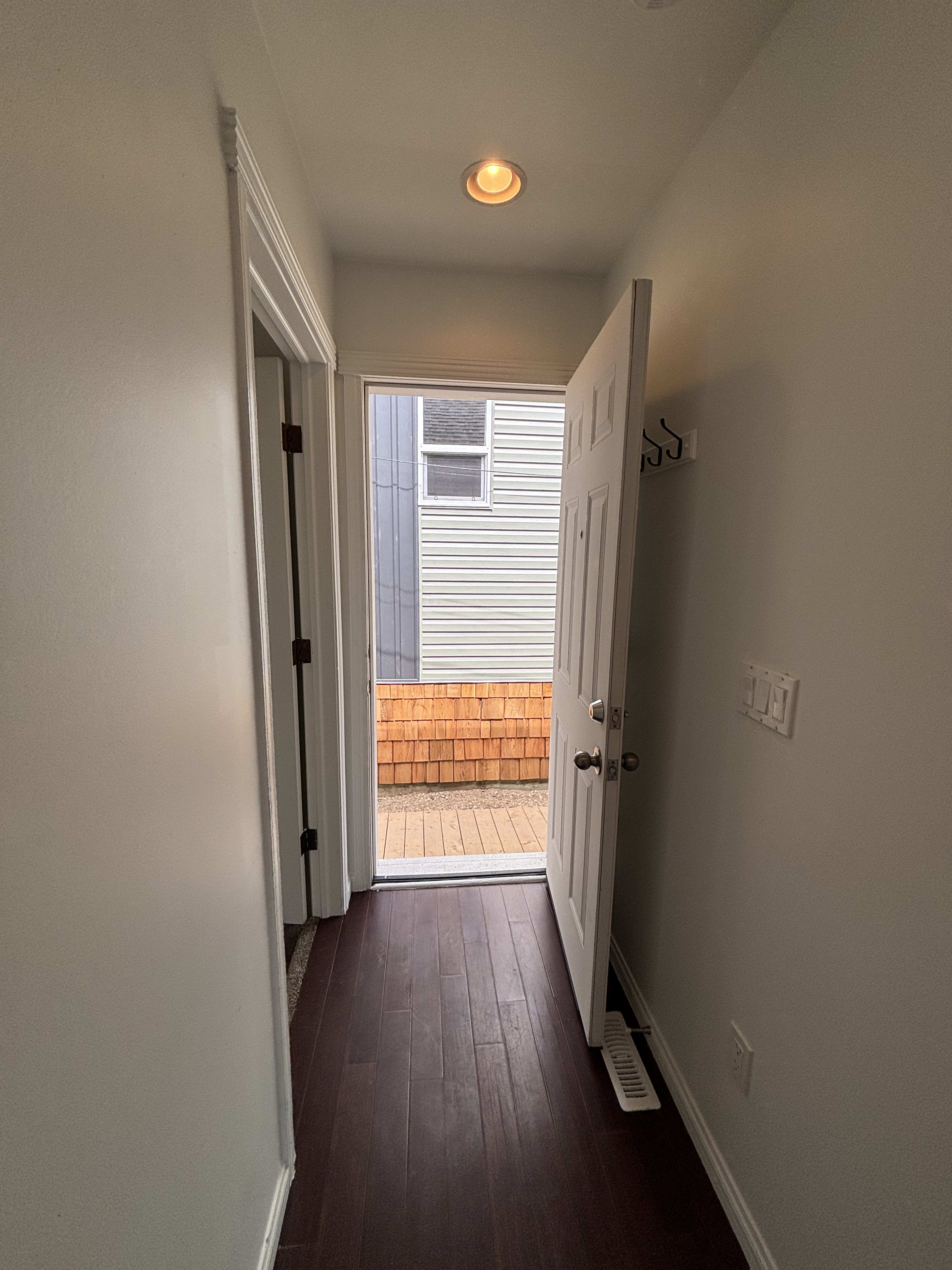 2-bedroom, 2-bath garden suite thumbnail 16