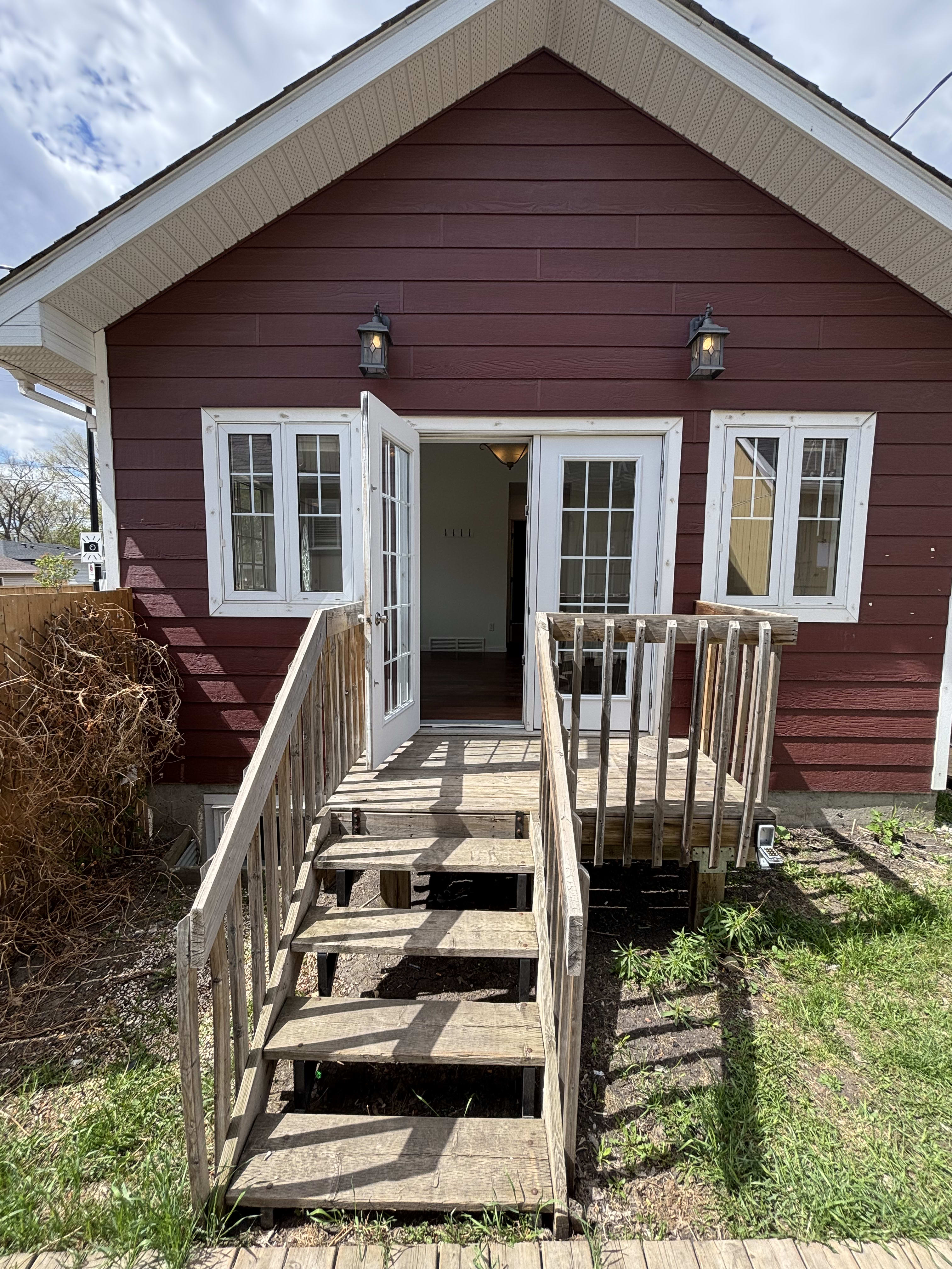 2-bedroom, 2-bath garden suite thumbnail 2