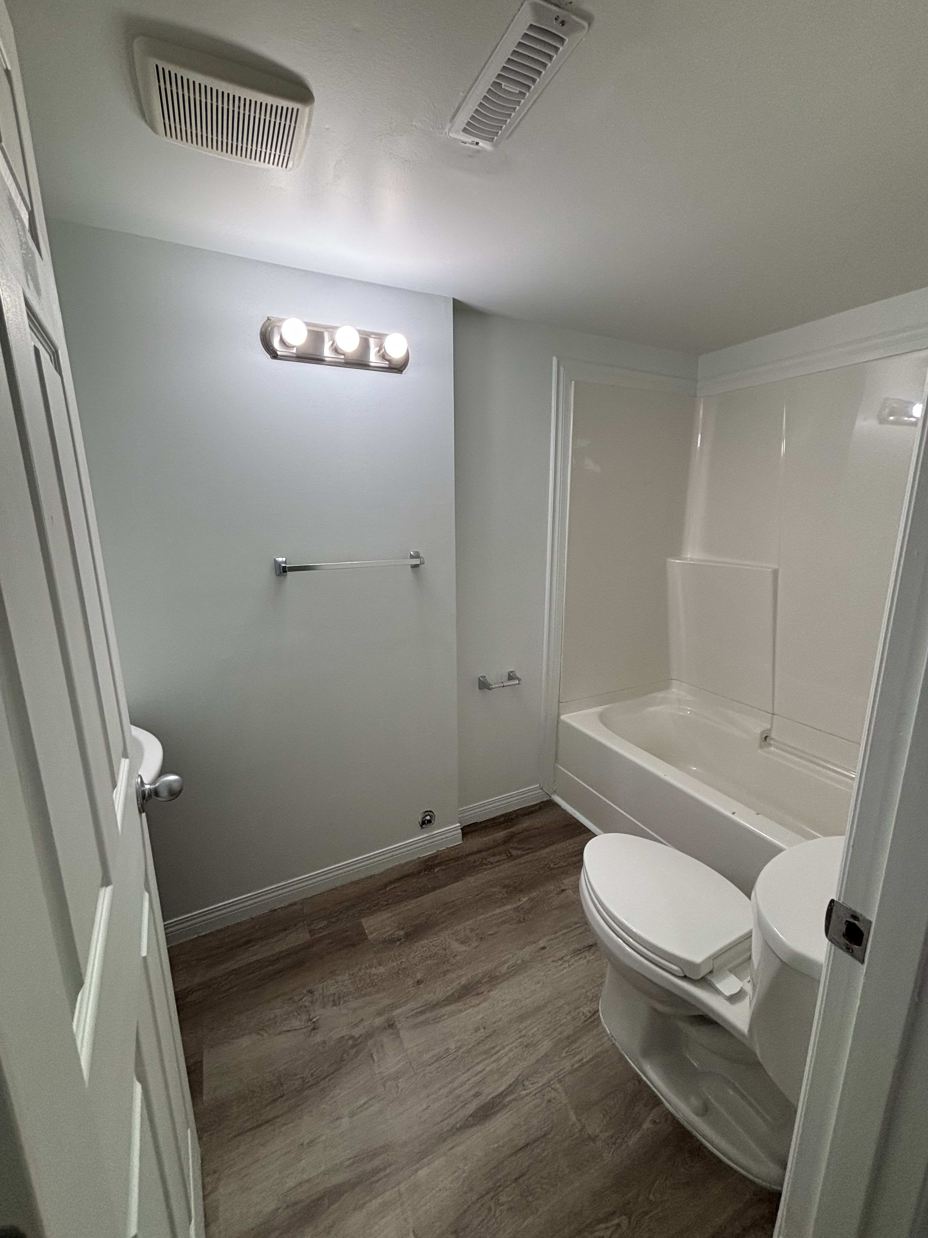 2-bedroom, 2-bath garden suite thumbnail 20