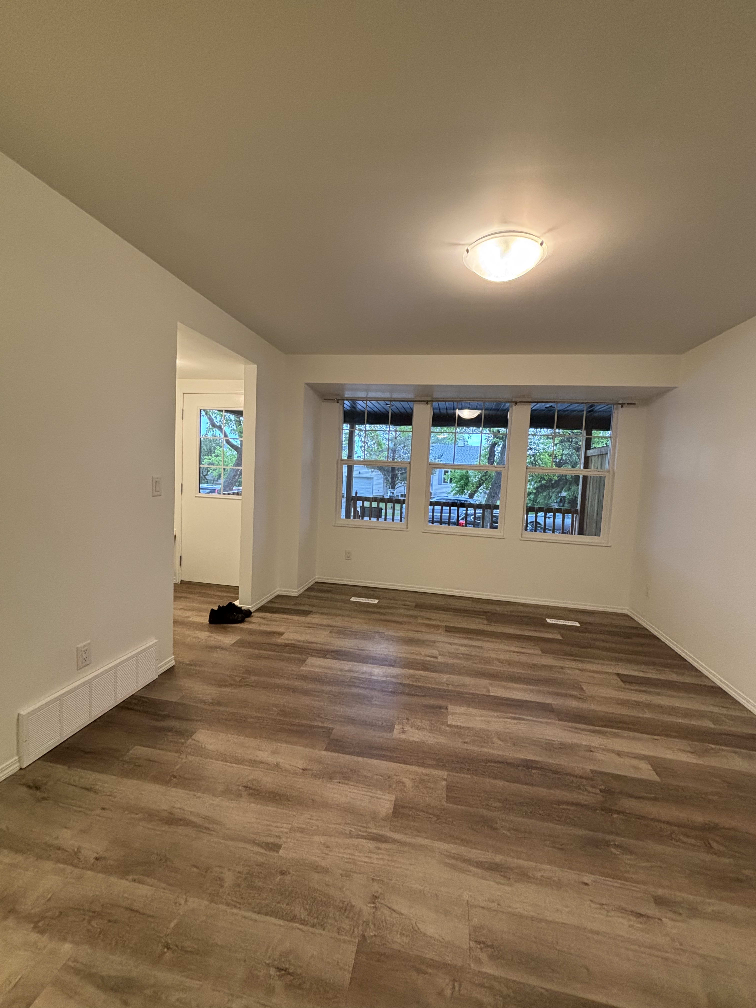 4-bedroom, 2.5-bath main floor home thumbnail 12