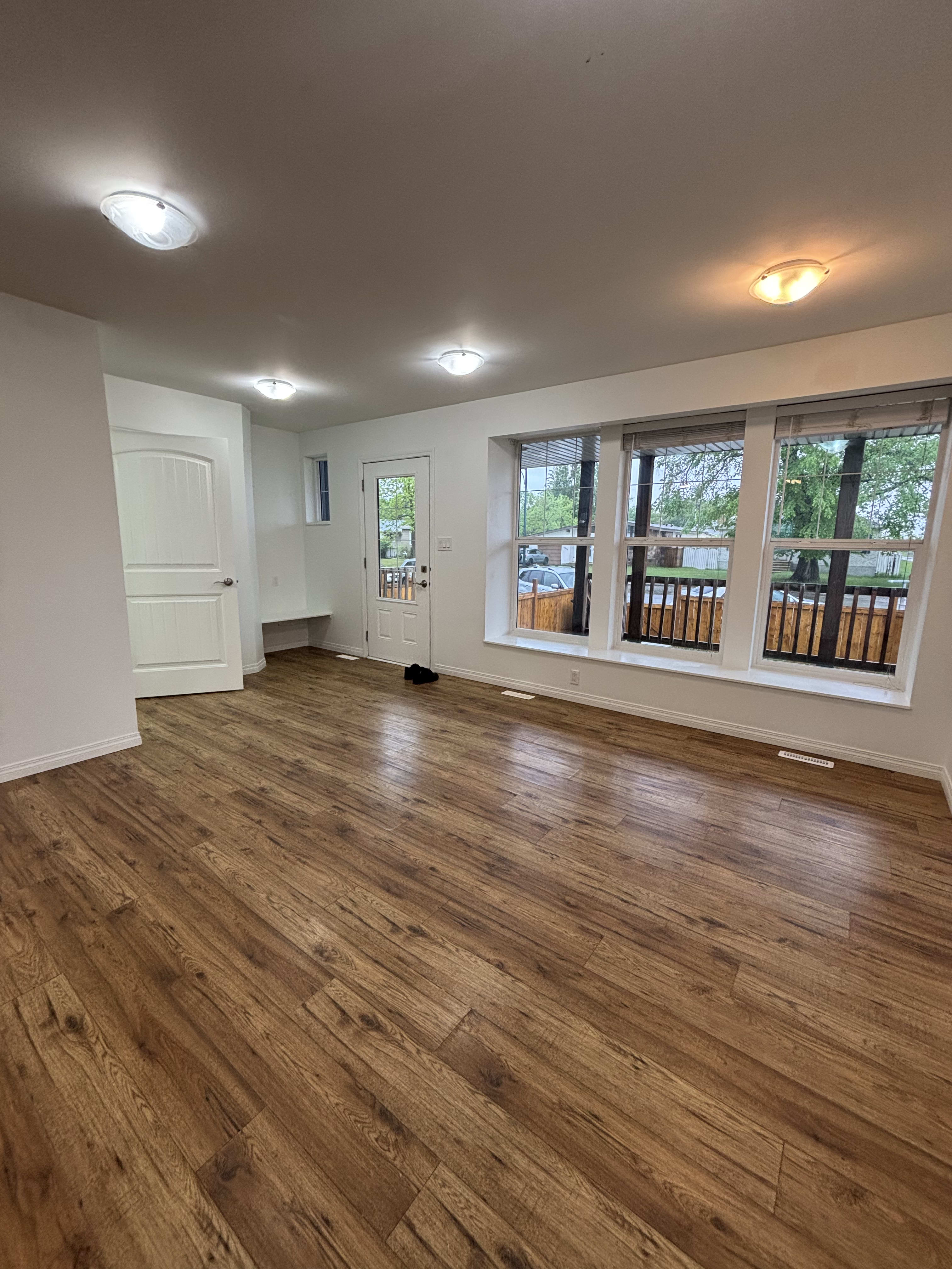 4-bedroom, 2.5-bath main floor home thumbnail 14