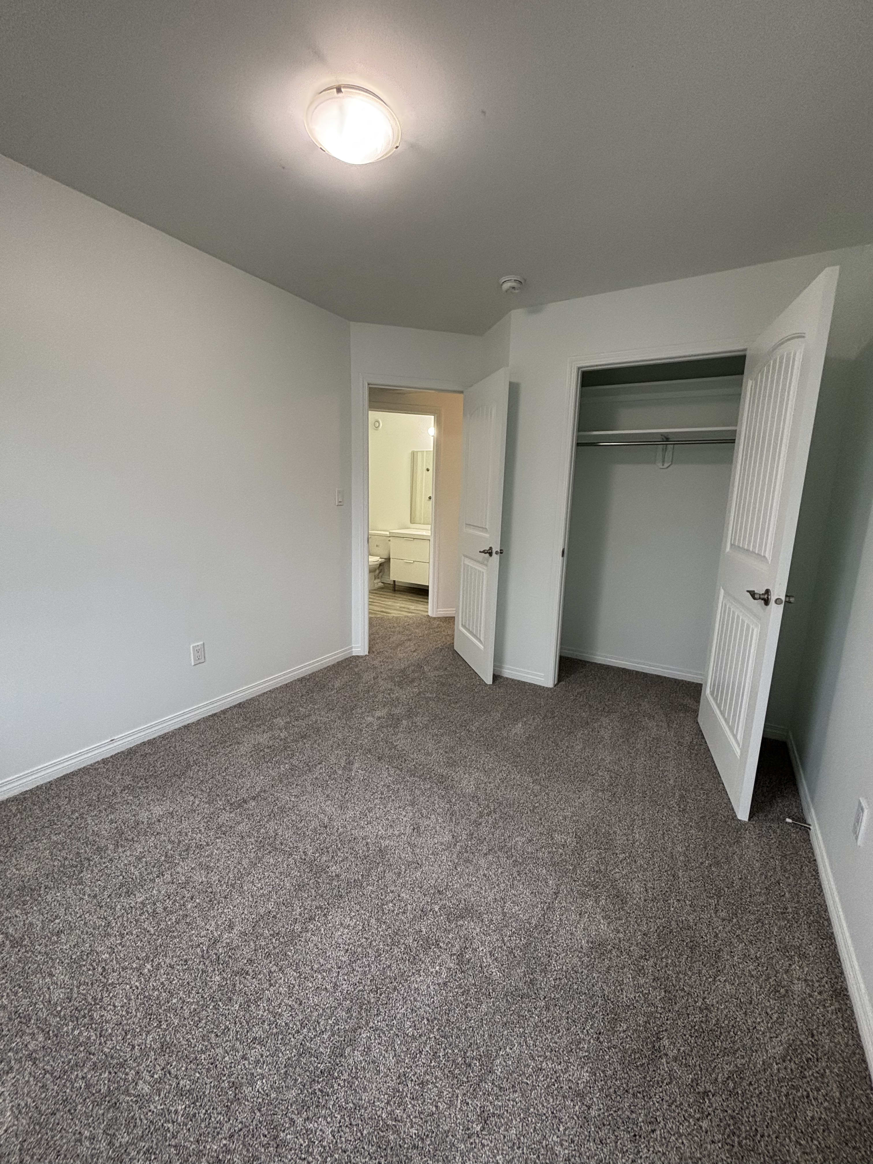 4-bedroom, 2.5-bath main floor home thumbnail 34