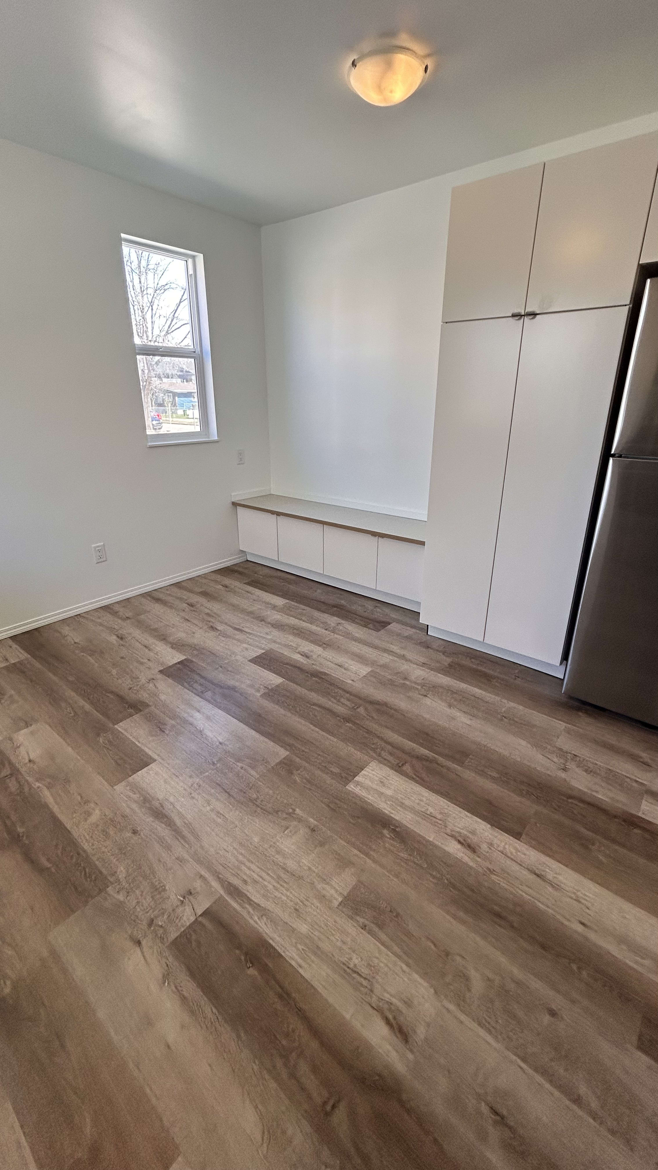 3-bedroom, 1-bathroom basement suite thumbnail 7