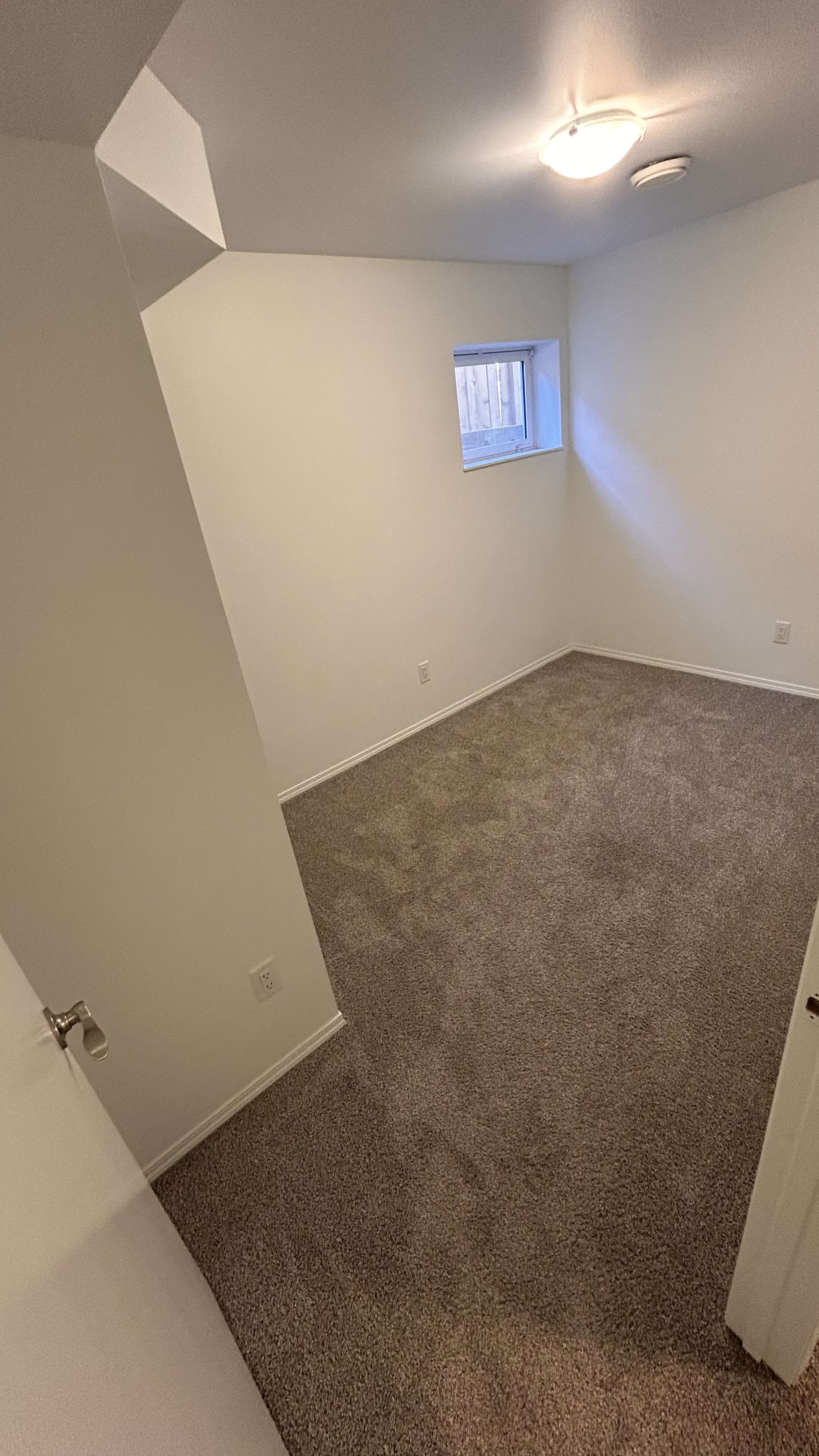 3-bedroom, 1-bathroom basement suite thumbnail 12