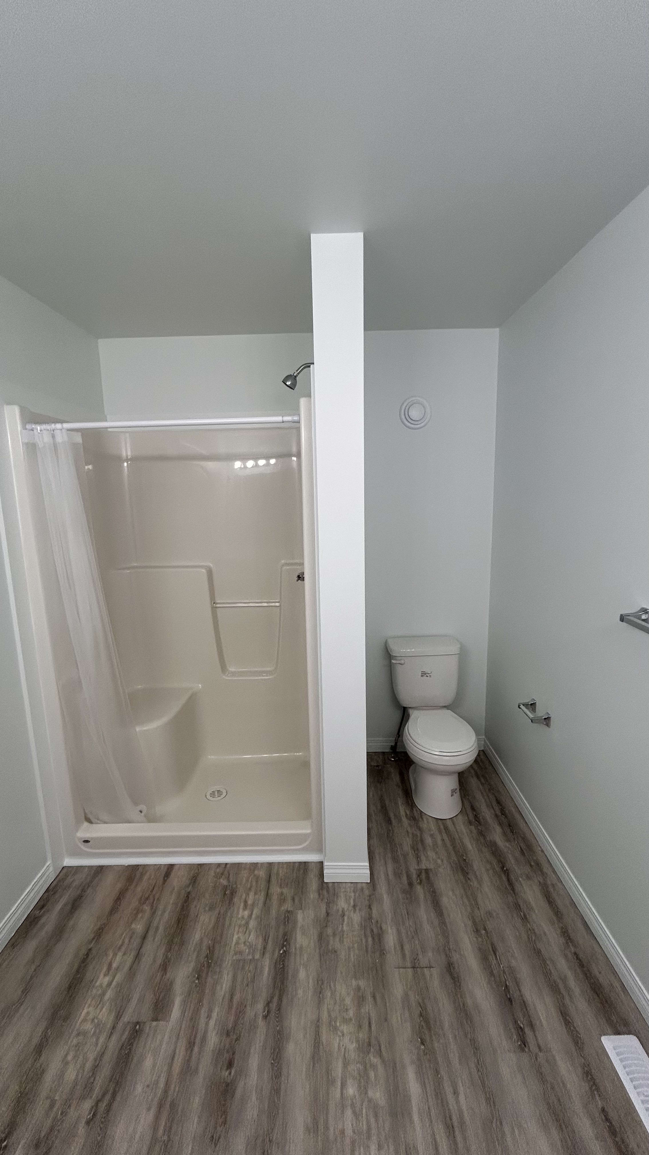 4-bedroom, 2.5-bathroom main floor home thumbnail 17