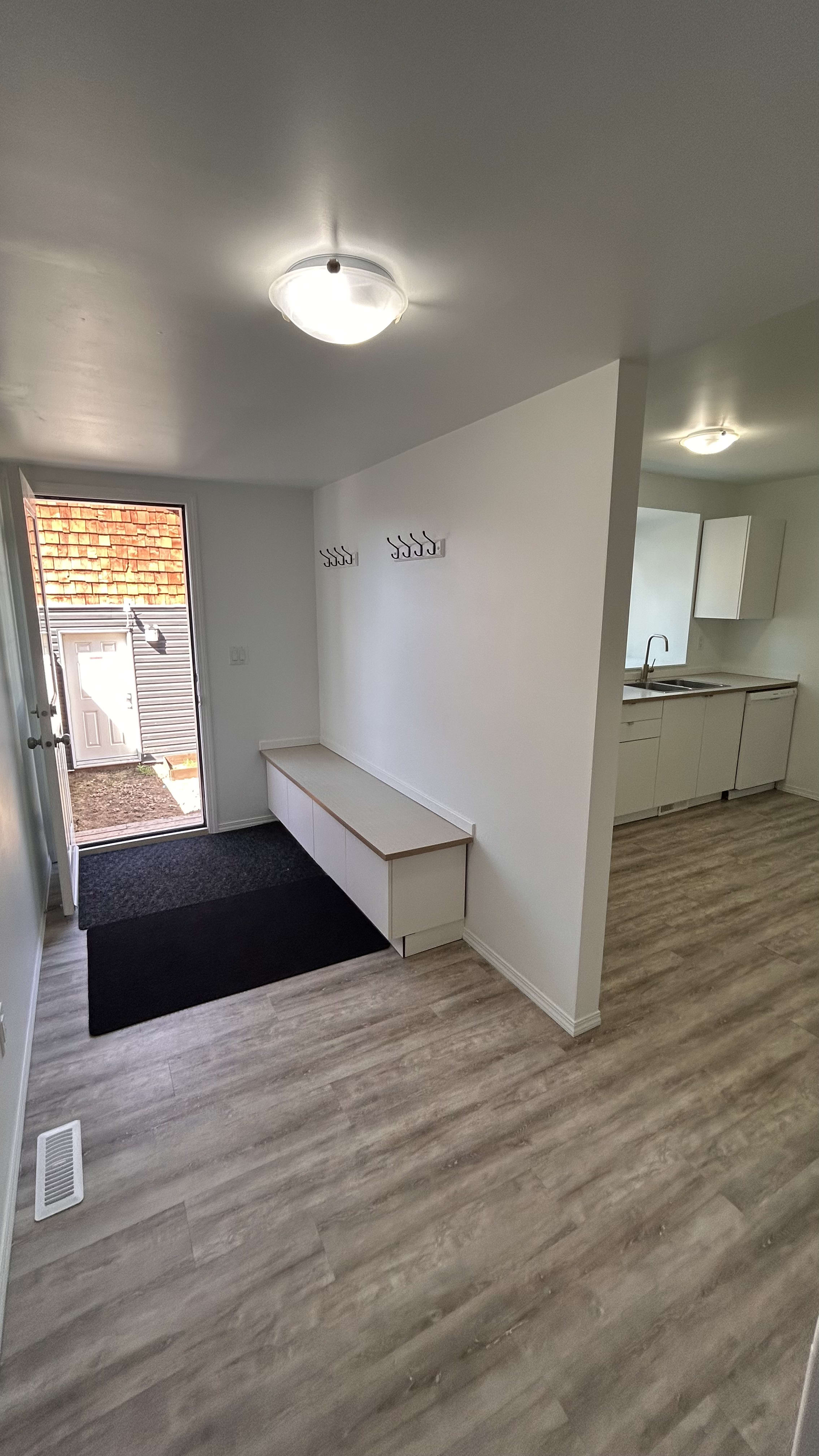 3-bedroom, 1-bathroom basement suite thumbnail 3