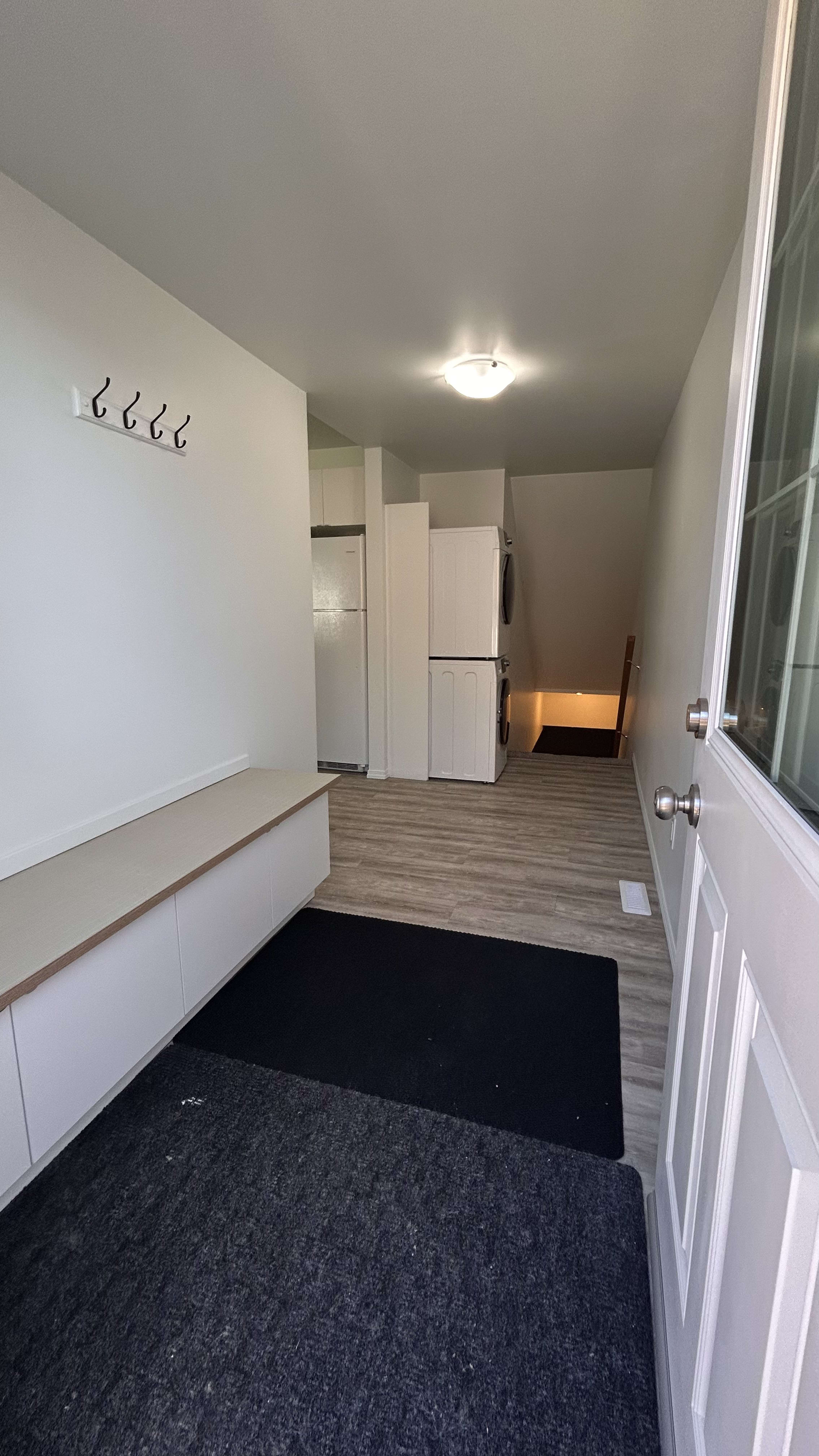 3-bedroom, 1-bathroom basement suite thumbnail 2