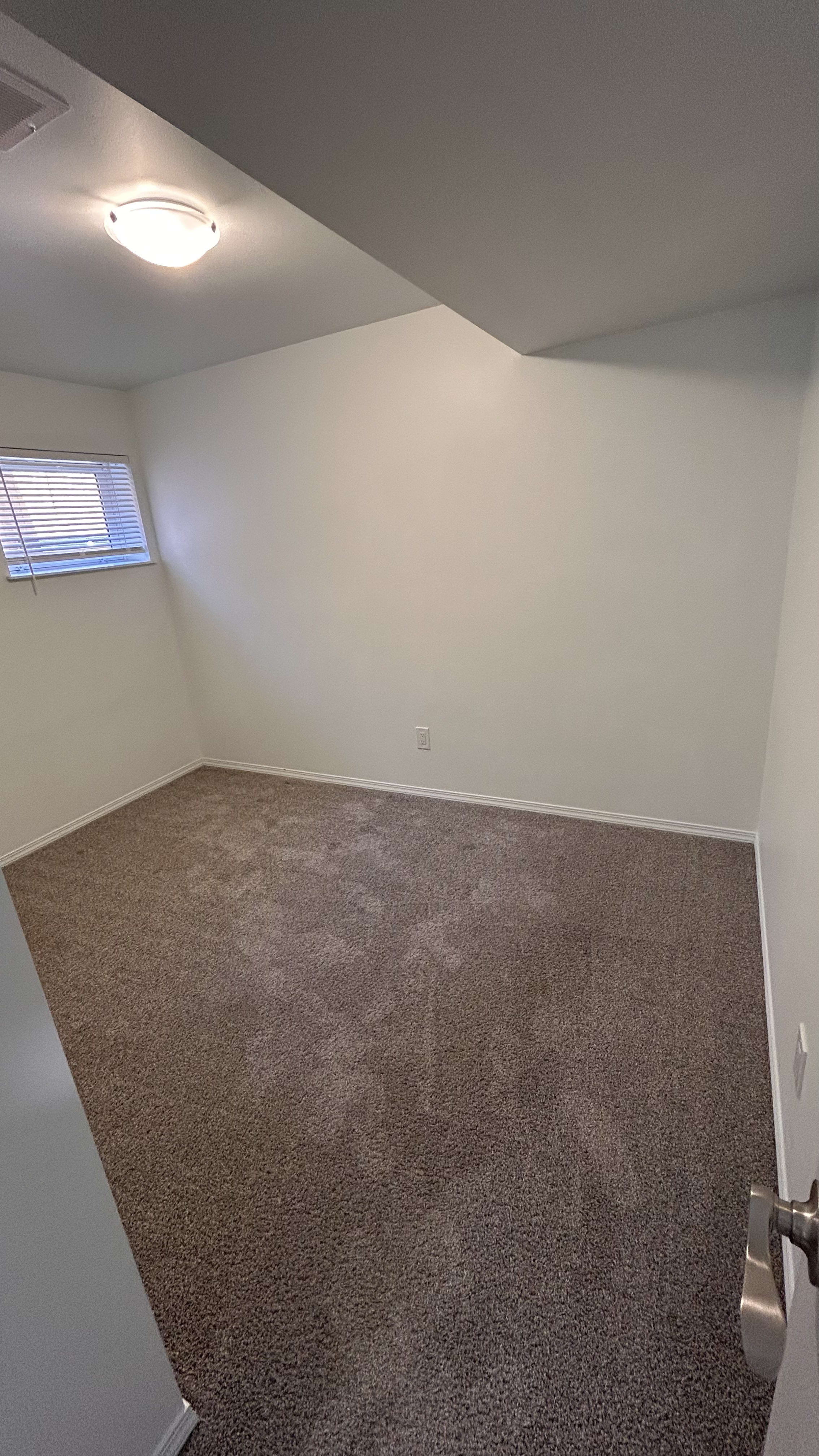 2-bedroom, 1-bathroom basement suite thumbnail 10