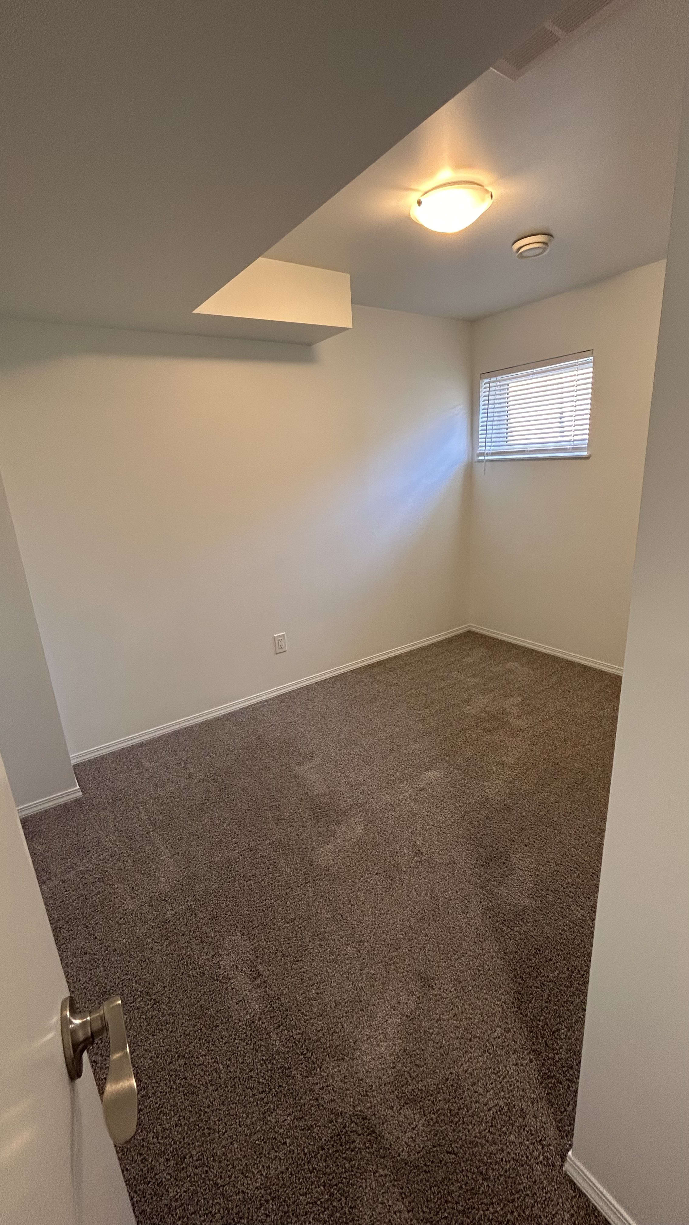 2-bedroom, 1-bathroom basement suite thumbnail 12