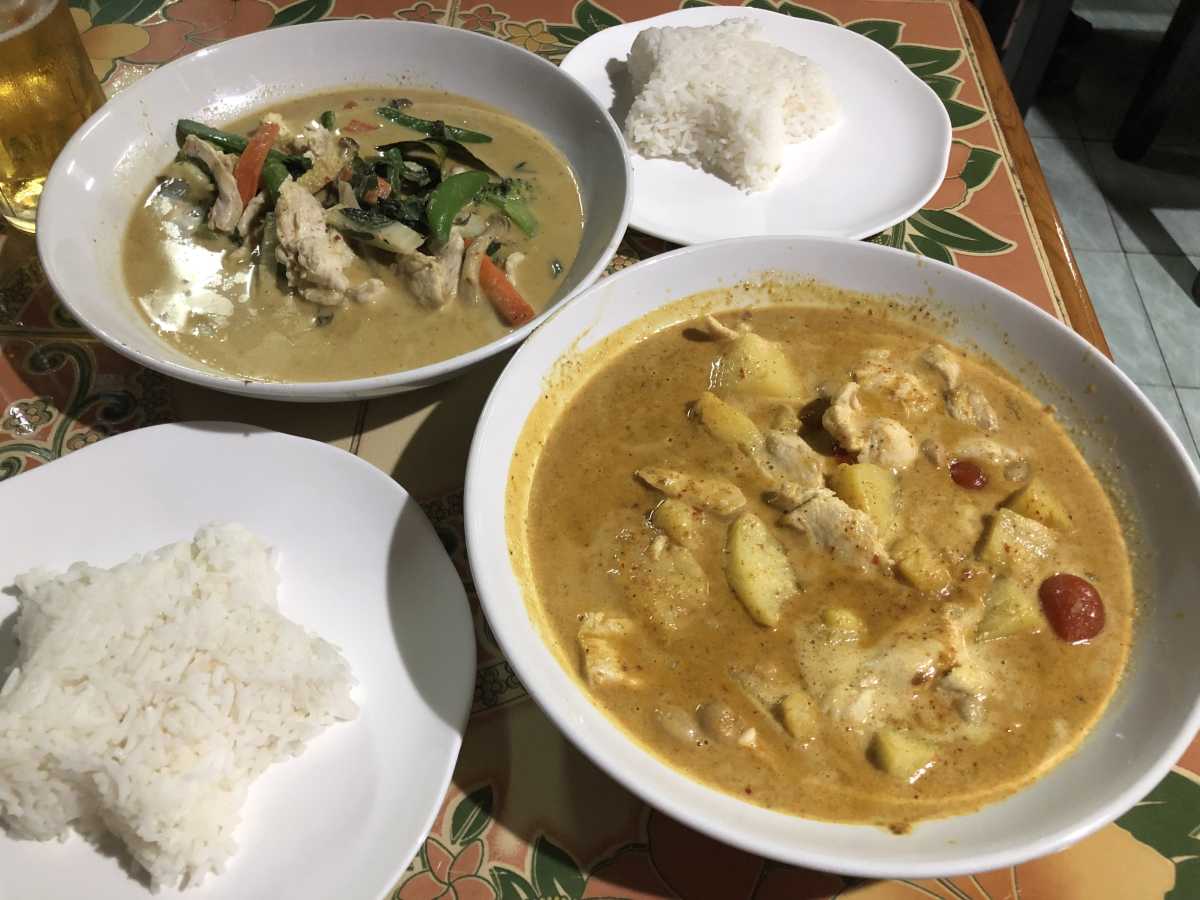 Curries at Kanjana