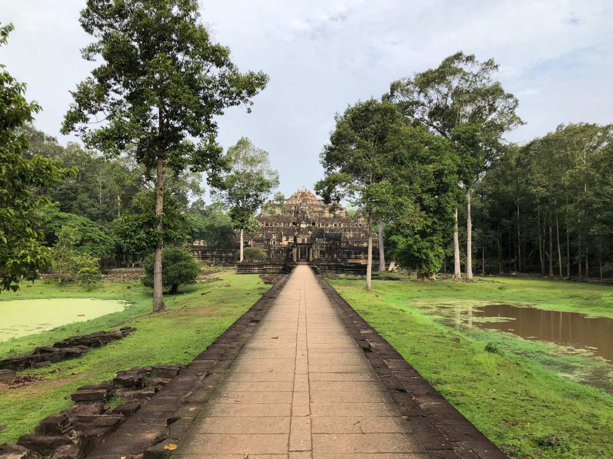 The approach to Baphuon