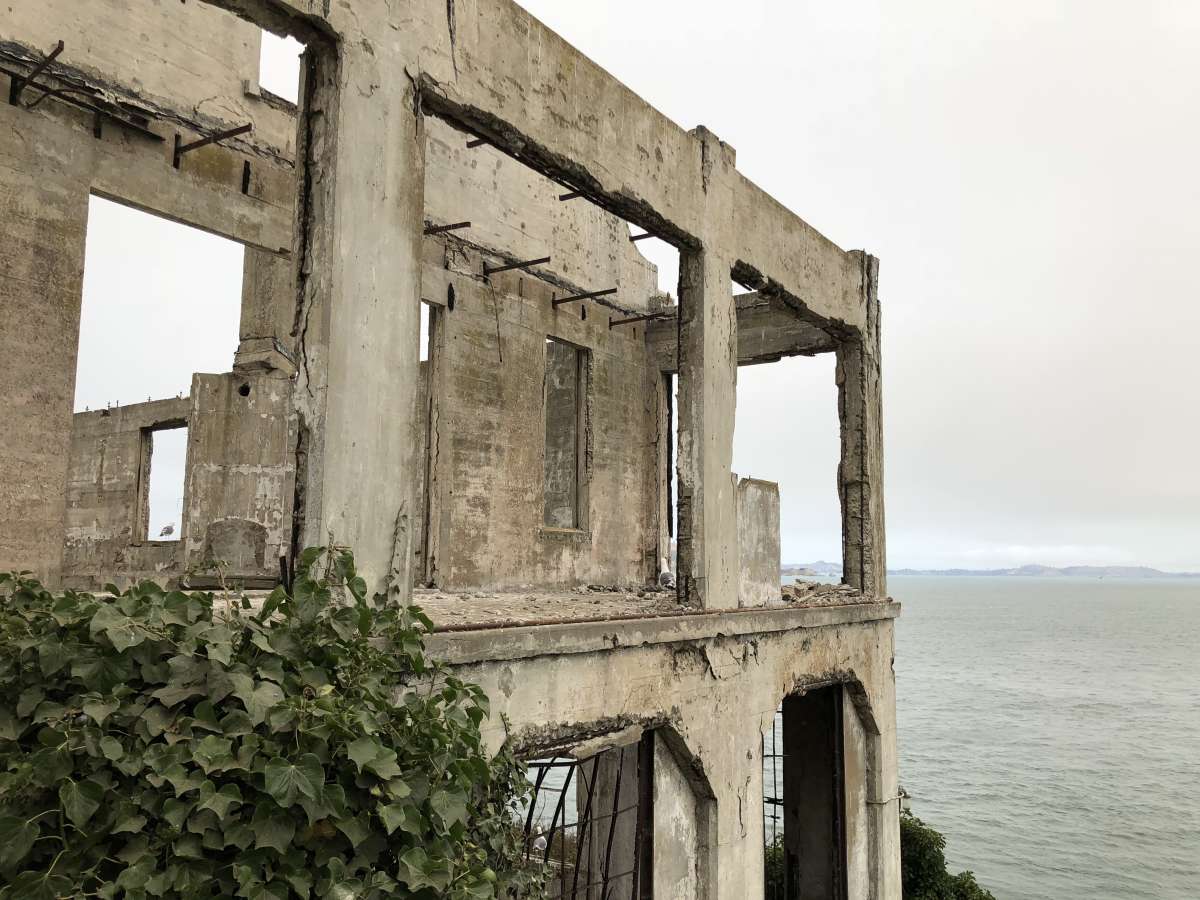 What's left of the guardhouse