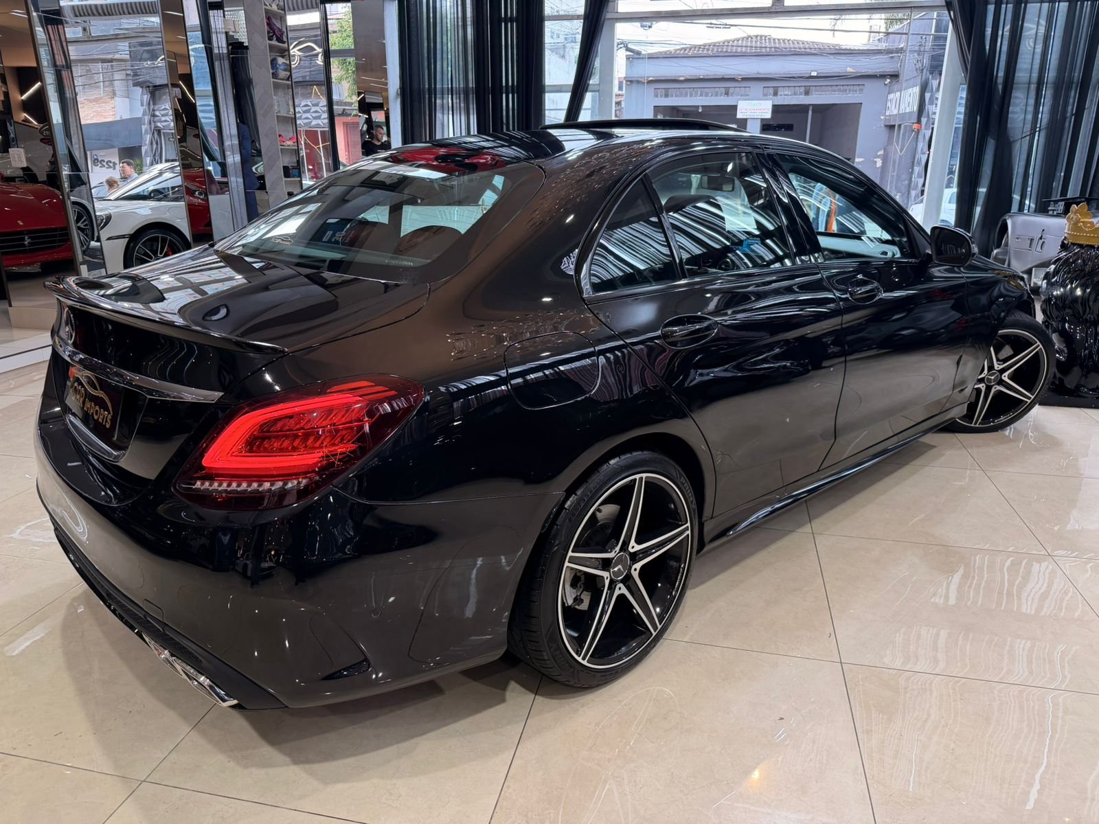 Mercedes-Benz C300 2.0 CGI - Miniatura 4