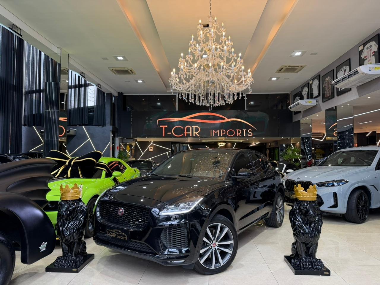 Jaguar E-PACE 2.0 AWD P300 FLEX SE R-DYNAMIC - Miniatura 2