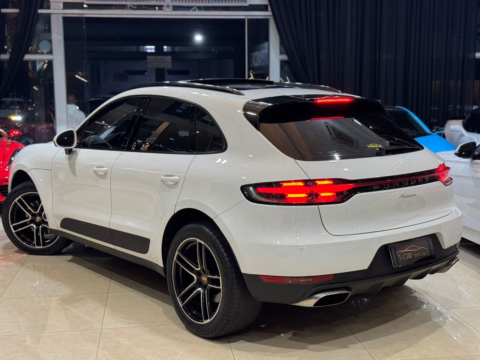 Porsche Macan 2.0 Turbo - Miniatura 4