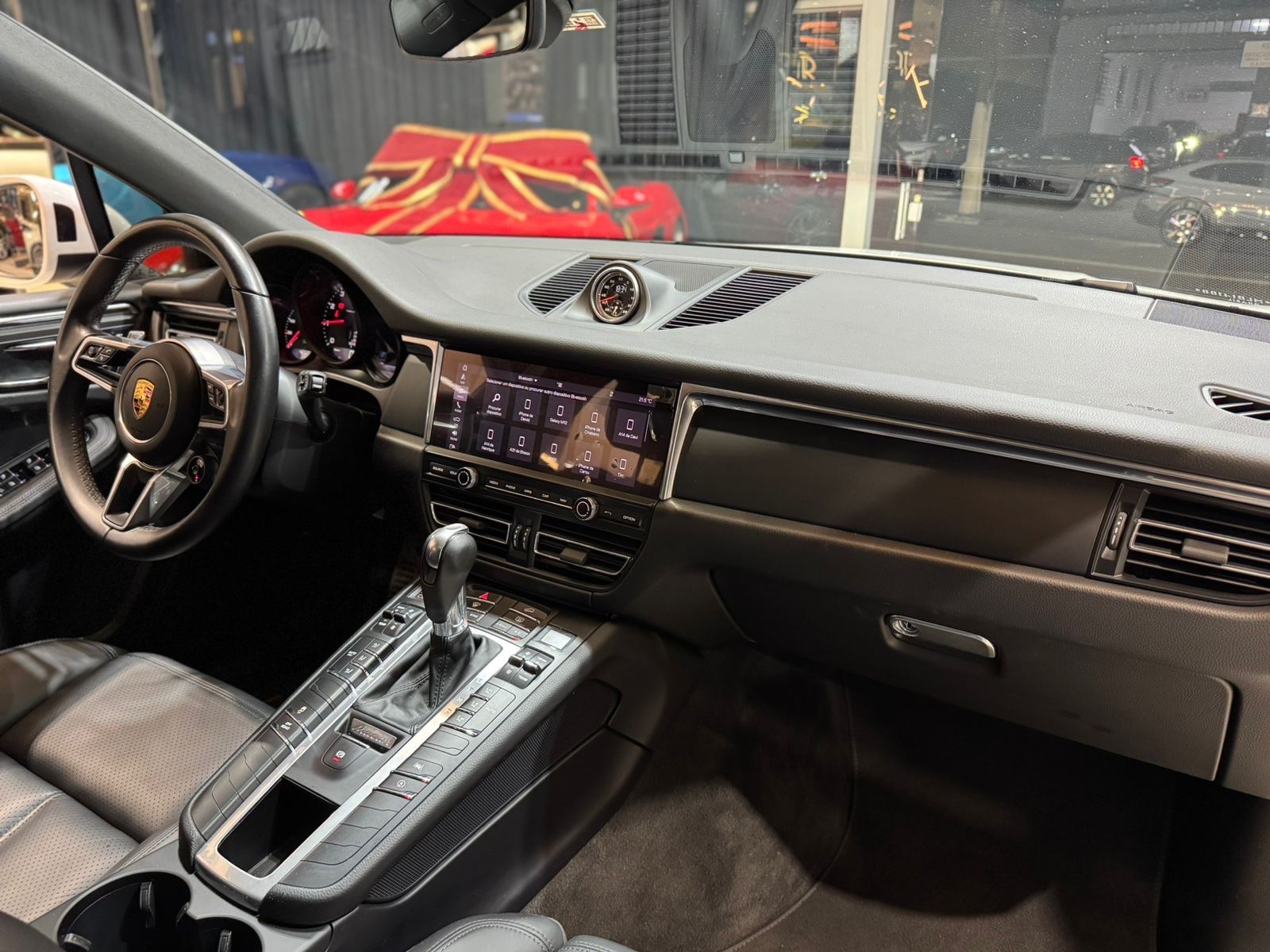 Porsche Macan 2.0 Turbo - Miniatura 9