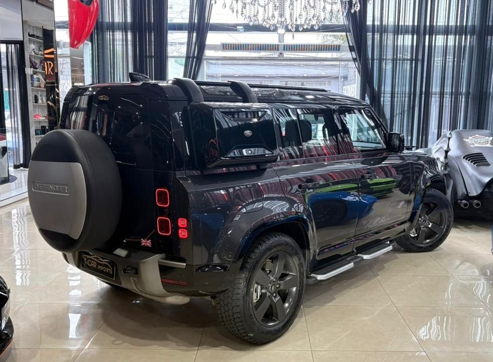 Land Rover Defender 110 X-Dynamic HSE D300 Diesel Aut. (Híbrido) - Miniatura 4