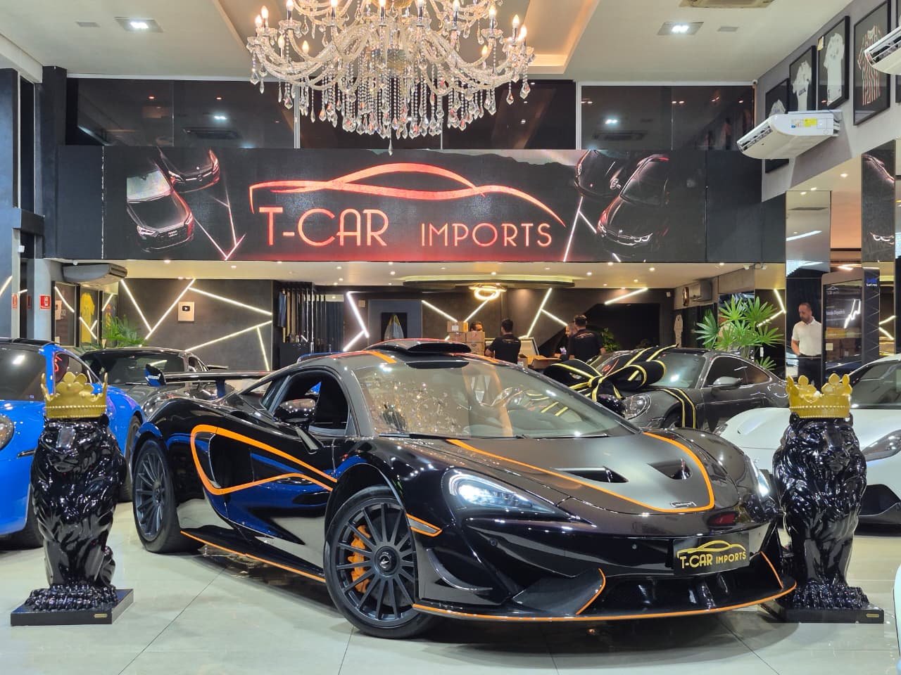 Mclaren 620R 3.8 Bi-Turbo V8 - Miniatura 4