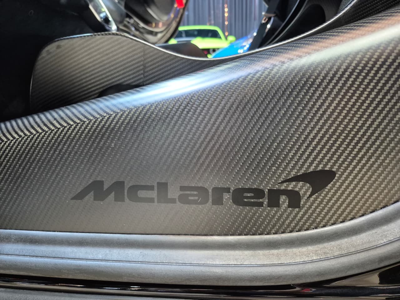 Mclaren 620R 3.8 Bi-Turbo V8 - Miniatura 15