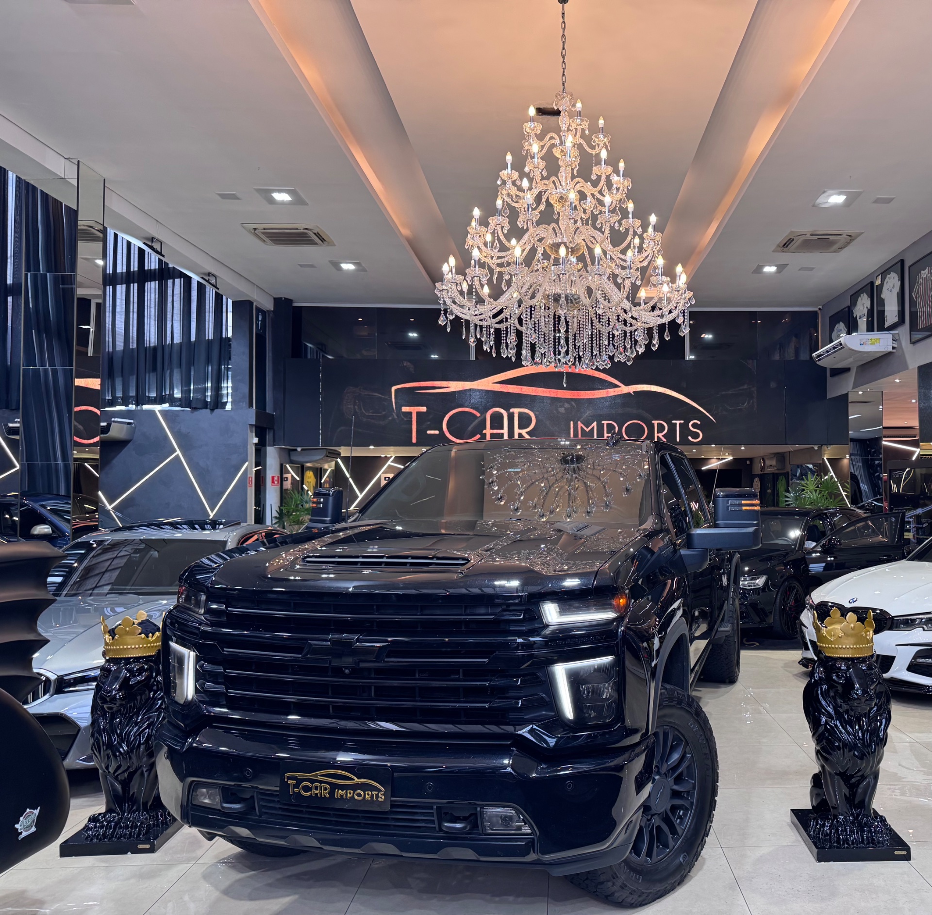 GM - Chevrolet Silverado High Country 5.3 V8 AWD Aut. - Miniatura 5