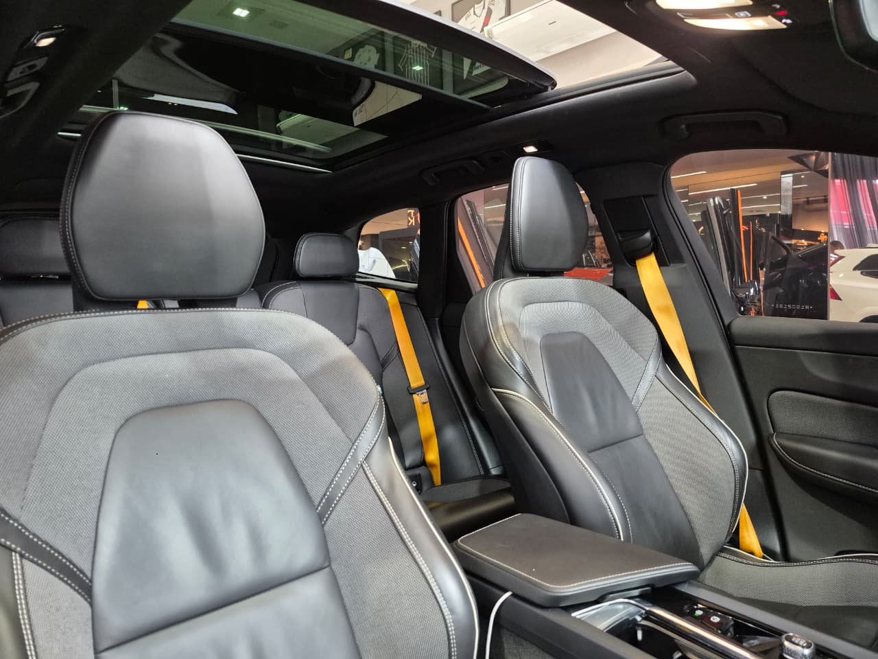 Volvo XC 60 T-8 POLESTAR 2.0 (Híbrido) - Miniatura 10