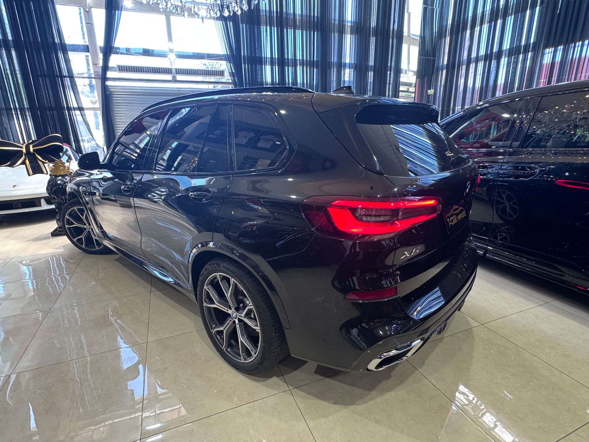 BMW X5 XDRIVE 45e 3.0 M.Sport  Aut. (Híb.) - Miniatura 2