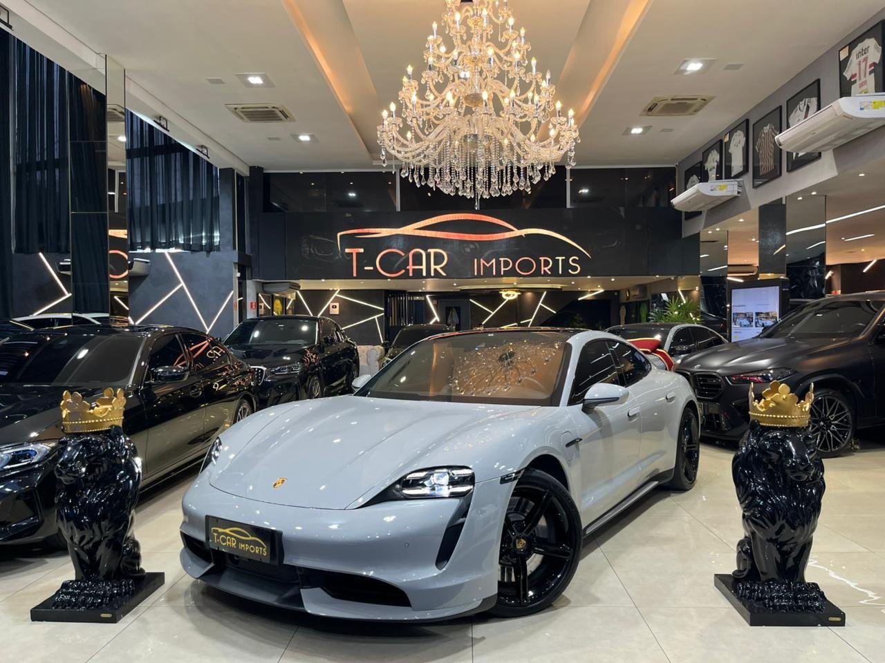 Porsche Taycan Turbo (Elétrico) - Miniatura 3