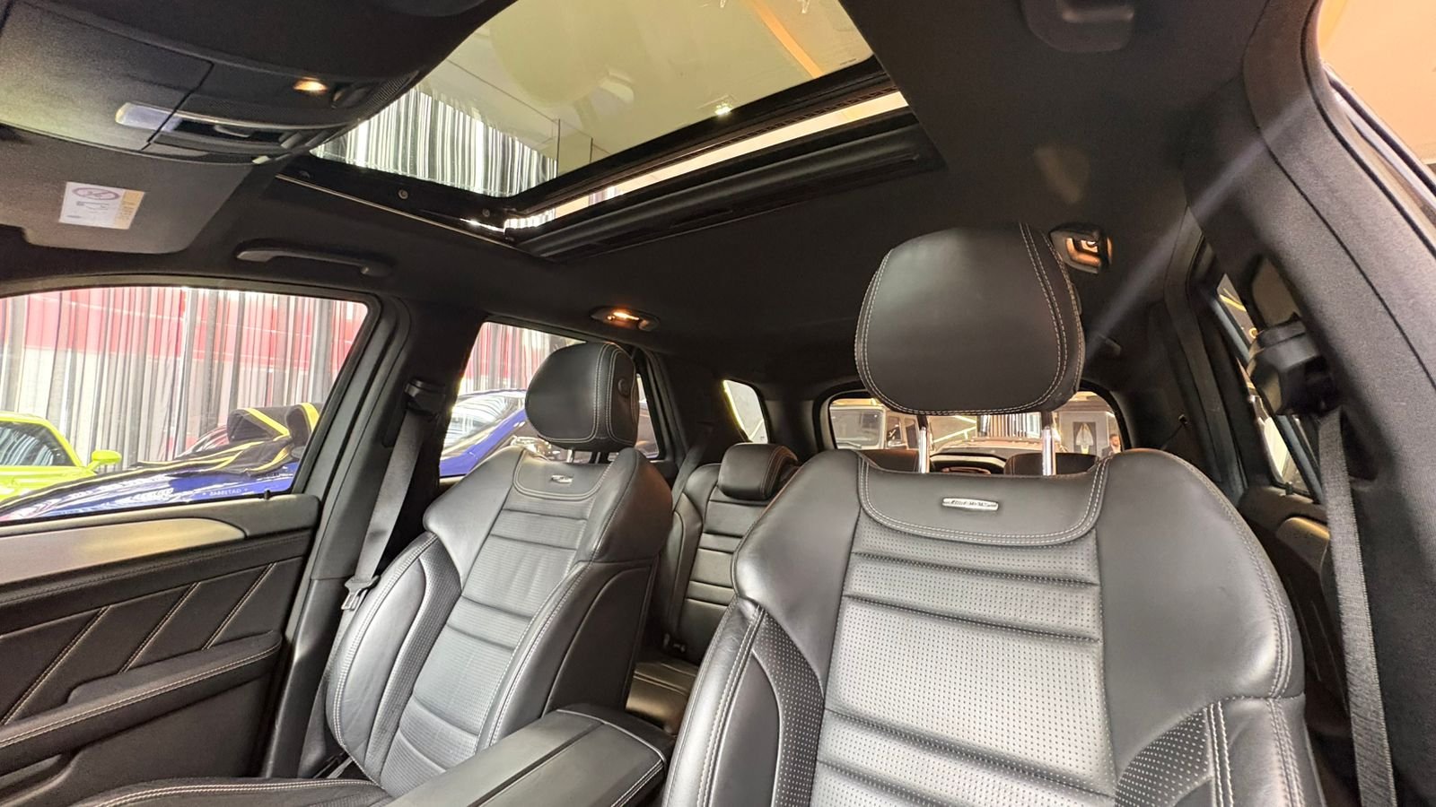 Mercedes-Benz GLE-63 AMG 5.5 V8 557cv Aut. - Miniatura 6